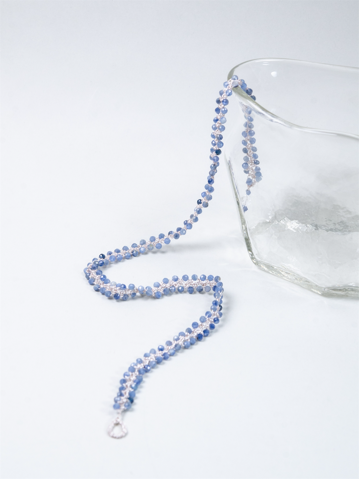 カイヤナイト クロッシェ ショートネックレス〈氷の華〉SV925 高輝度メタリックコード / 40cm 手仕事の梭編|神戸アトリエ LUCINE