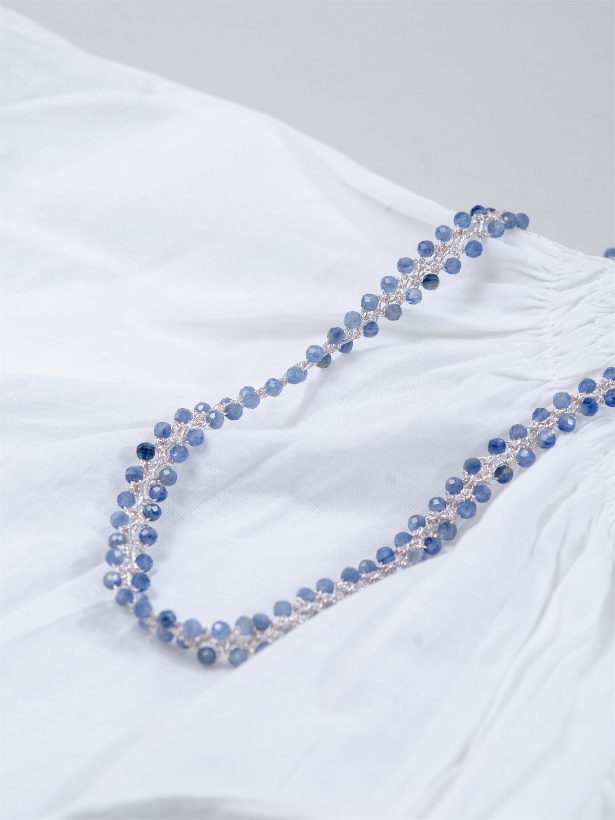 カイヤナイト クロッシェ ショートネックレス〈氷の華〉SV925 高輝度メタリックコード / 40cm 手仕事の梭編|神戸アトリエ LUCINE