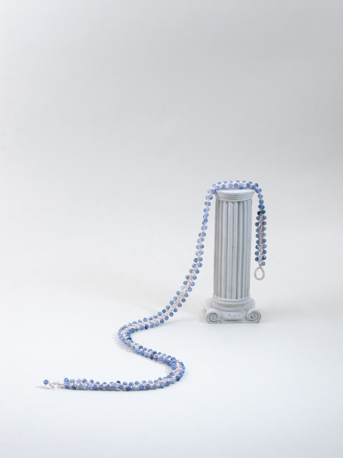 カイヤナイト クロッシェ ショートネックレス〈氷の華〉SV925 高輝度メタリックコード / 40cm 手仕事の梭編|神戸アトリエ LUCINE