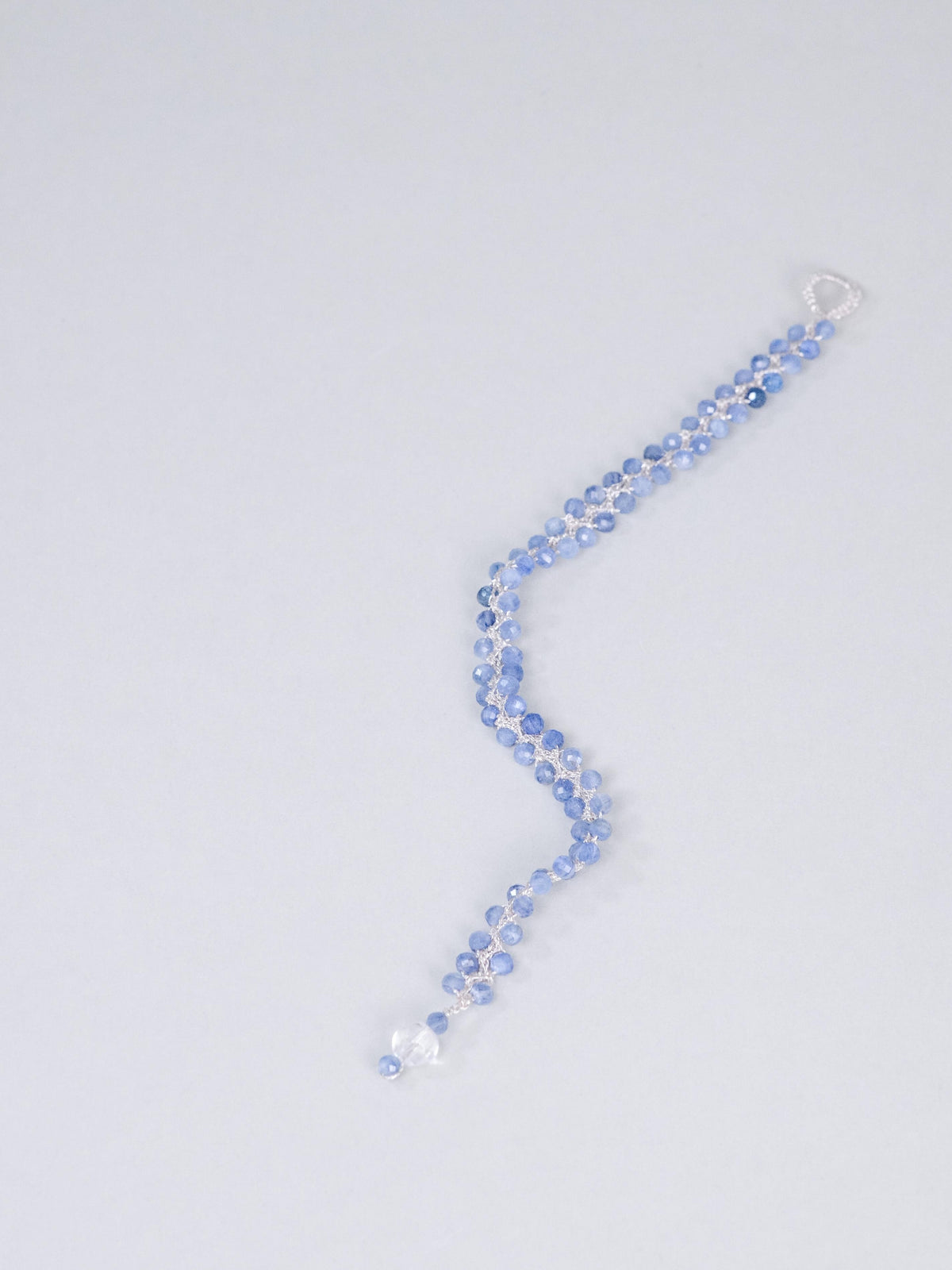 カイヤナイト クロッシェ ブレスレット〈氷の華〉SV925 高輝度メタリックコード / 手仕事のレース編み|神戸アトリエ LUCINE