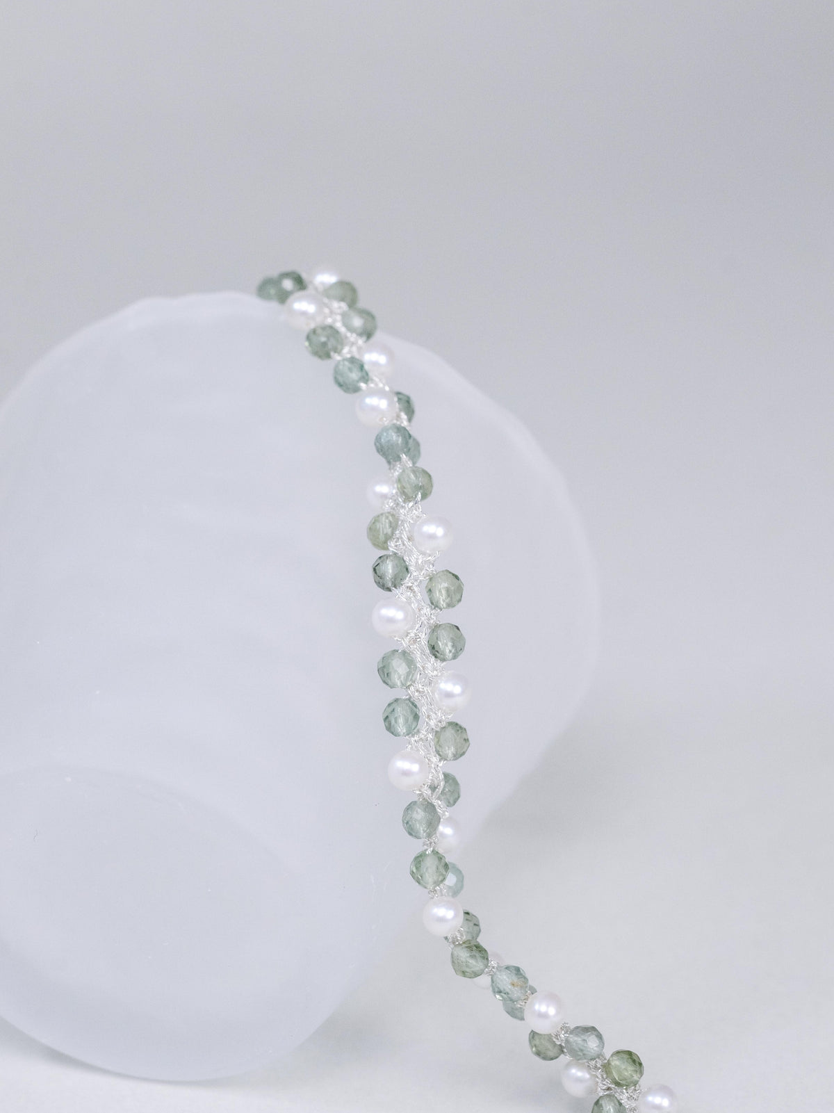 アパタイト×パール タティングレース ブレスレット〈若葉のしずく〉金属フリー 手編みレース|神戸アトリエ LUCINE