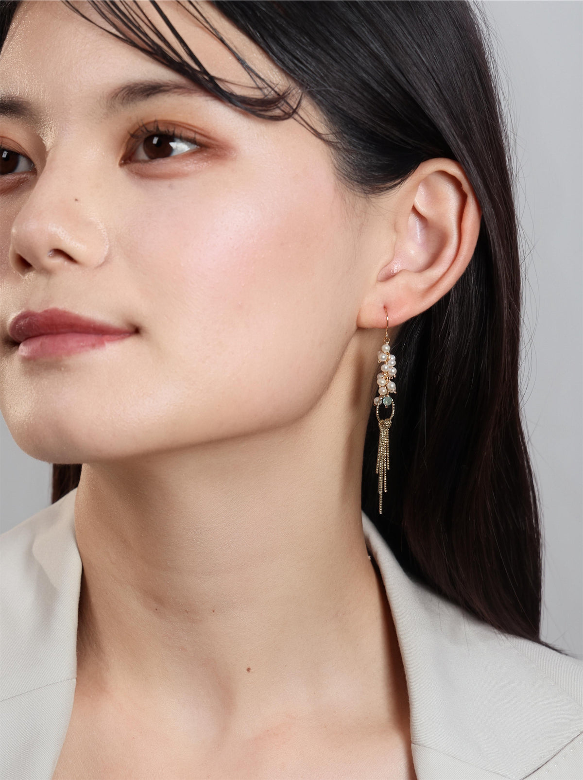 パール & アパタイト ピアス〈しずくが、こぼれるように〉14KGF/SV925/ステンレス ロングピアス / 6月誕生石 ユニセックス|神戸アトリエ LUCINE