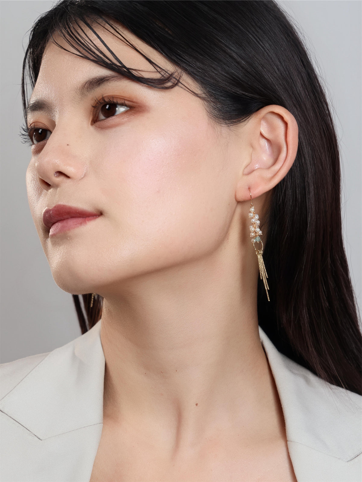 パール & アパタイト ピアス〈しずくが、こぼれるように〉14KGF/SV925/ステンレス ロングピアス / 6月誕生石 ユニセックス|神戸アトリエ LUCINE