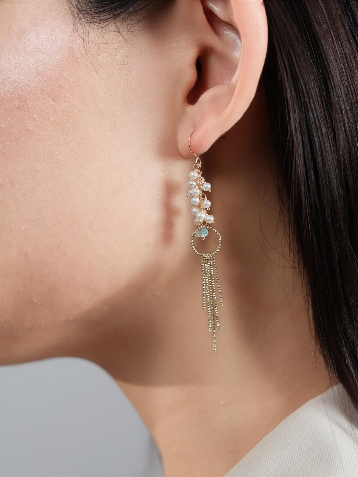 パール & アパタイト ピアス〈しずくが、こぼれるように〉14KGF/SV925/ステンレス ロングピアス / 6月誕生石 ユニセックス|神戸アトリエ LUCINE