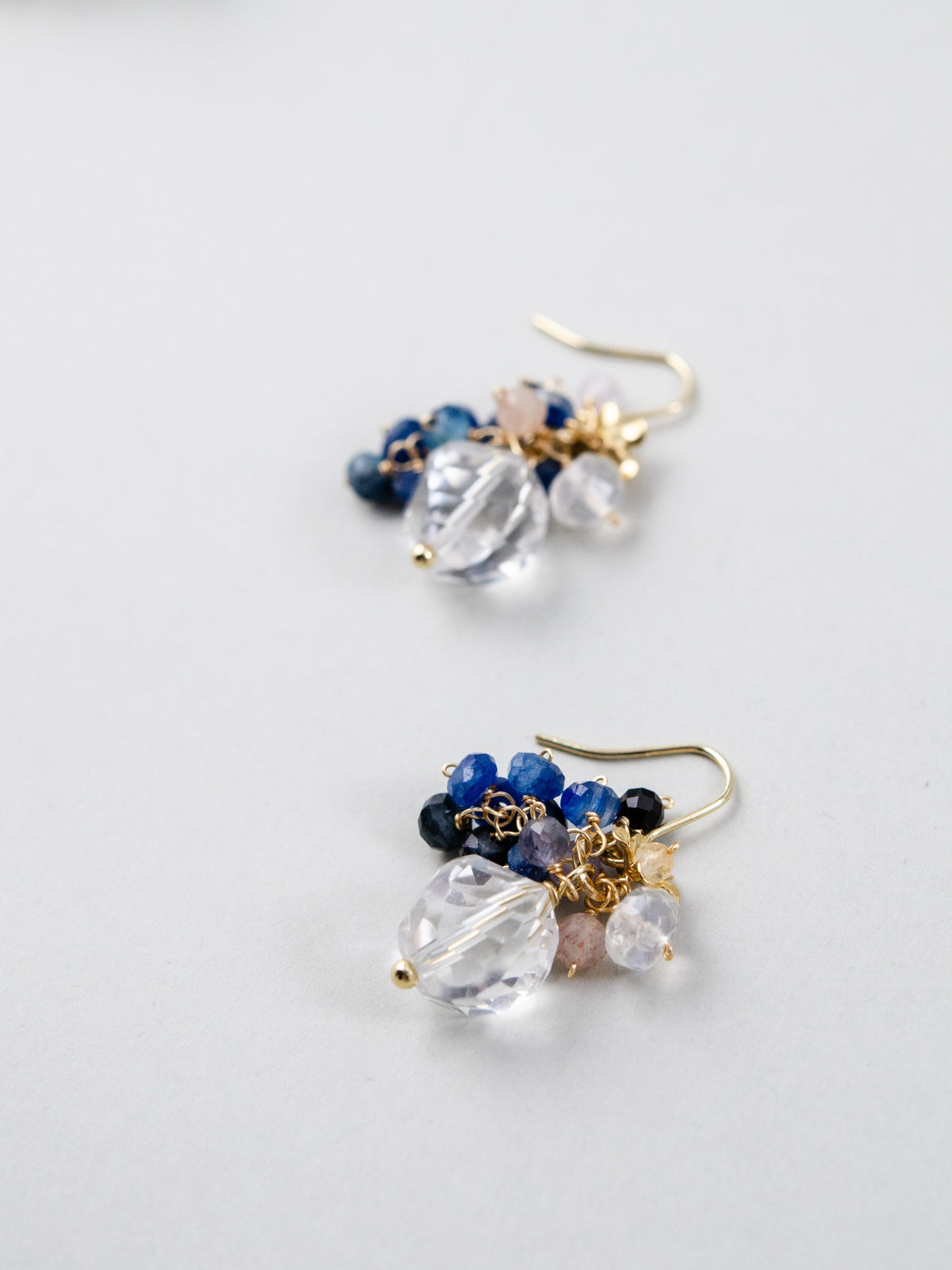 天然石 ピアス 置き画 ペア カイヤナイト 水晶 ハンドメイド