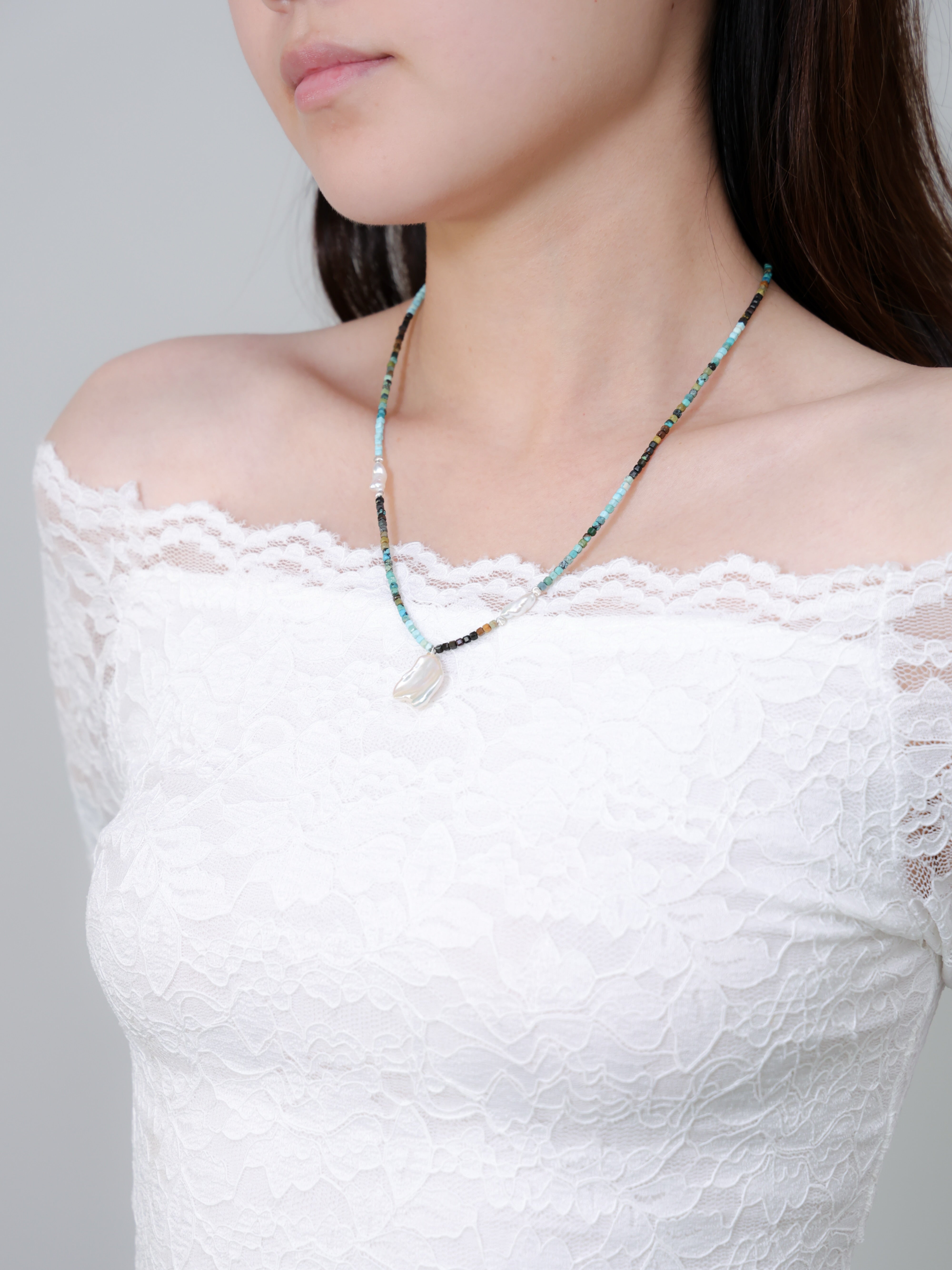【蝶と花】ターコイズ × シェル ビーズ ネックレス｜SV925