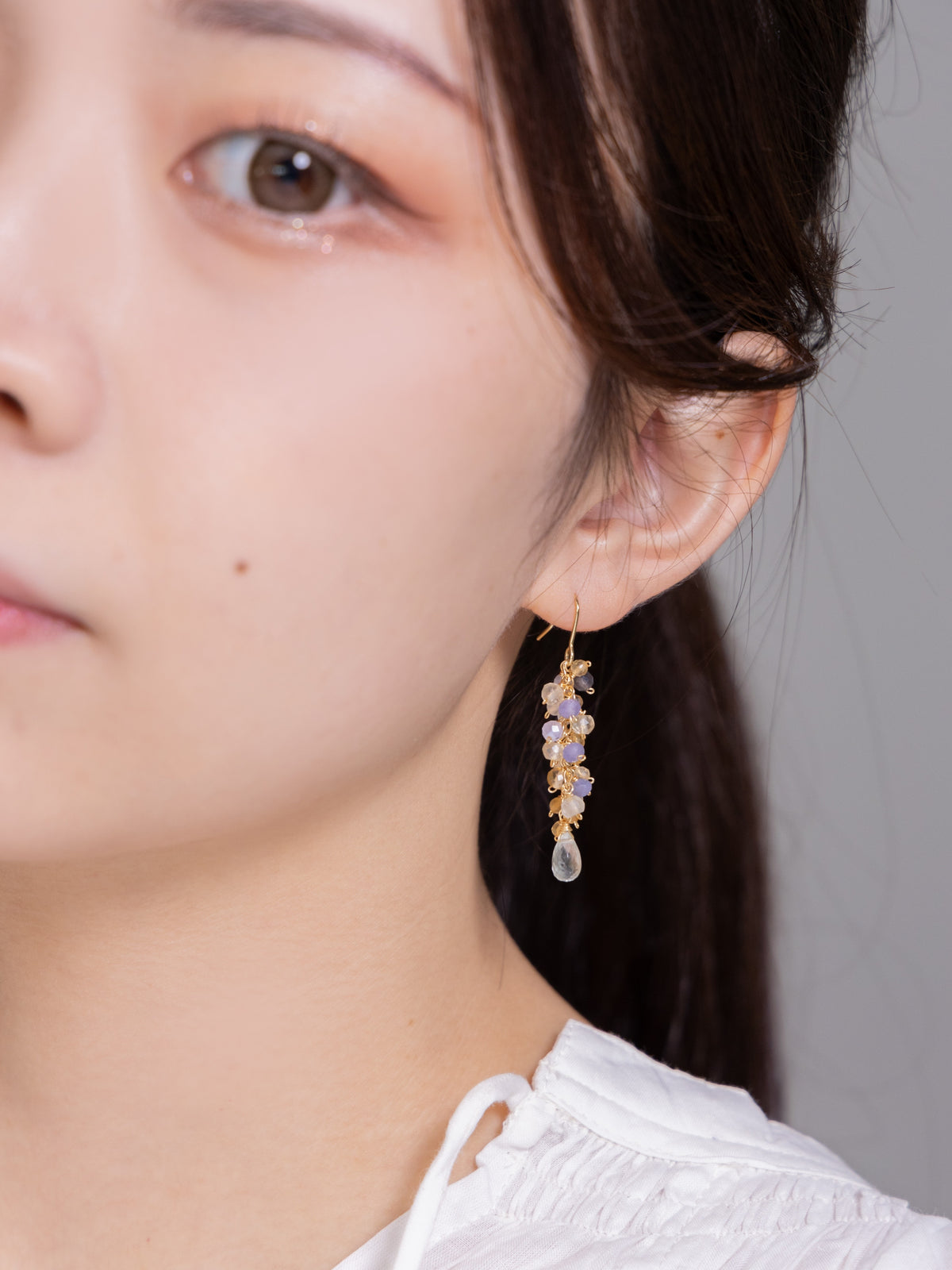 クリスタル(水晶) & ラピスラズリ & ガーネット ピアス〈大地の息吹〉- 4月誕生石 14KGF イヤリング変更可
