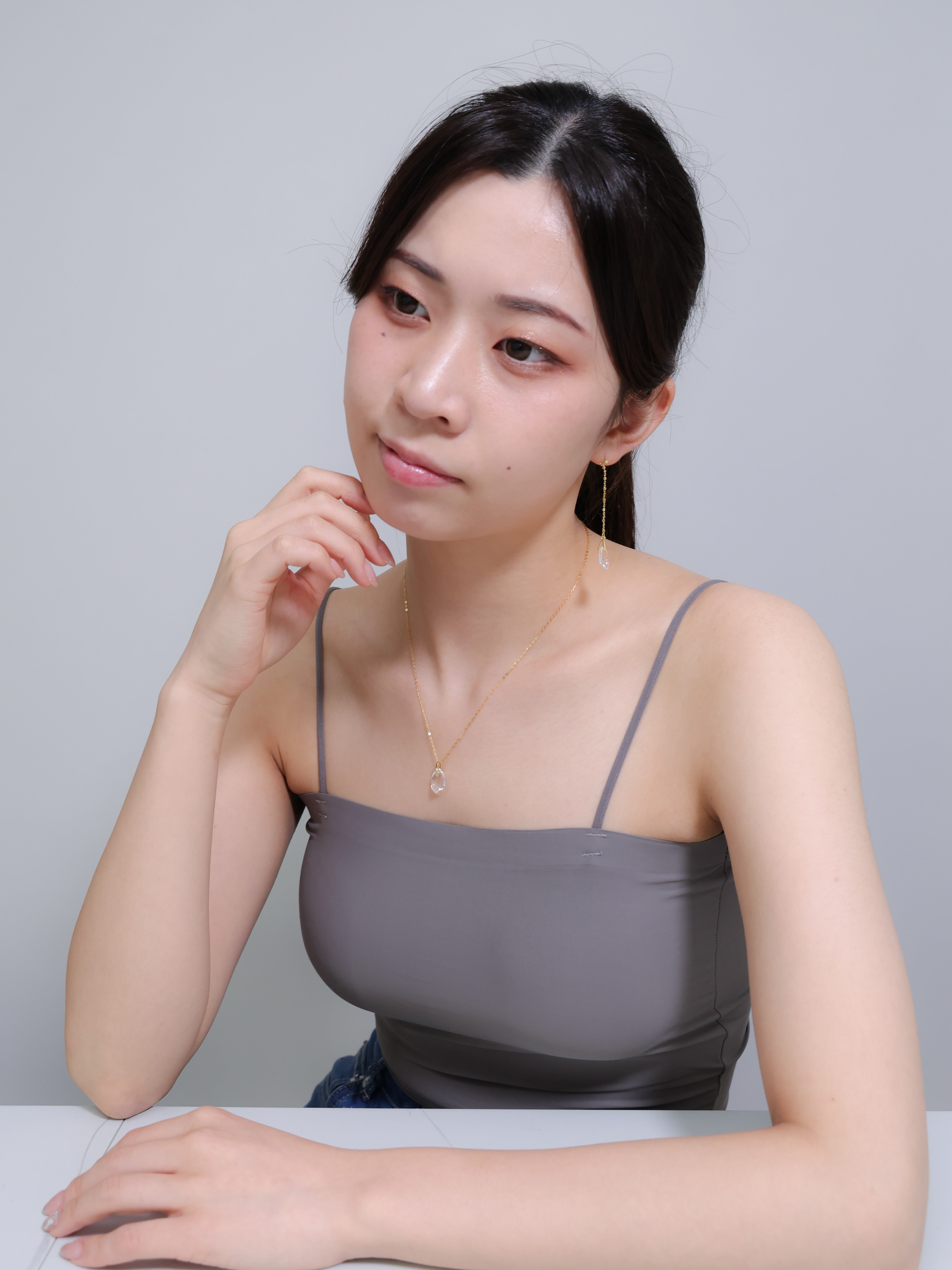 【ギフトに】水晶花びら ピアス・ネックレスセット | 大人可愛い 職人手作り