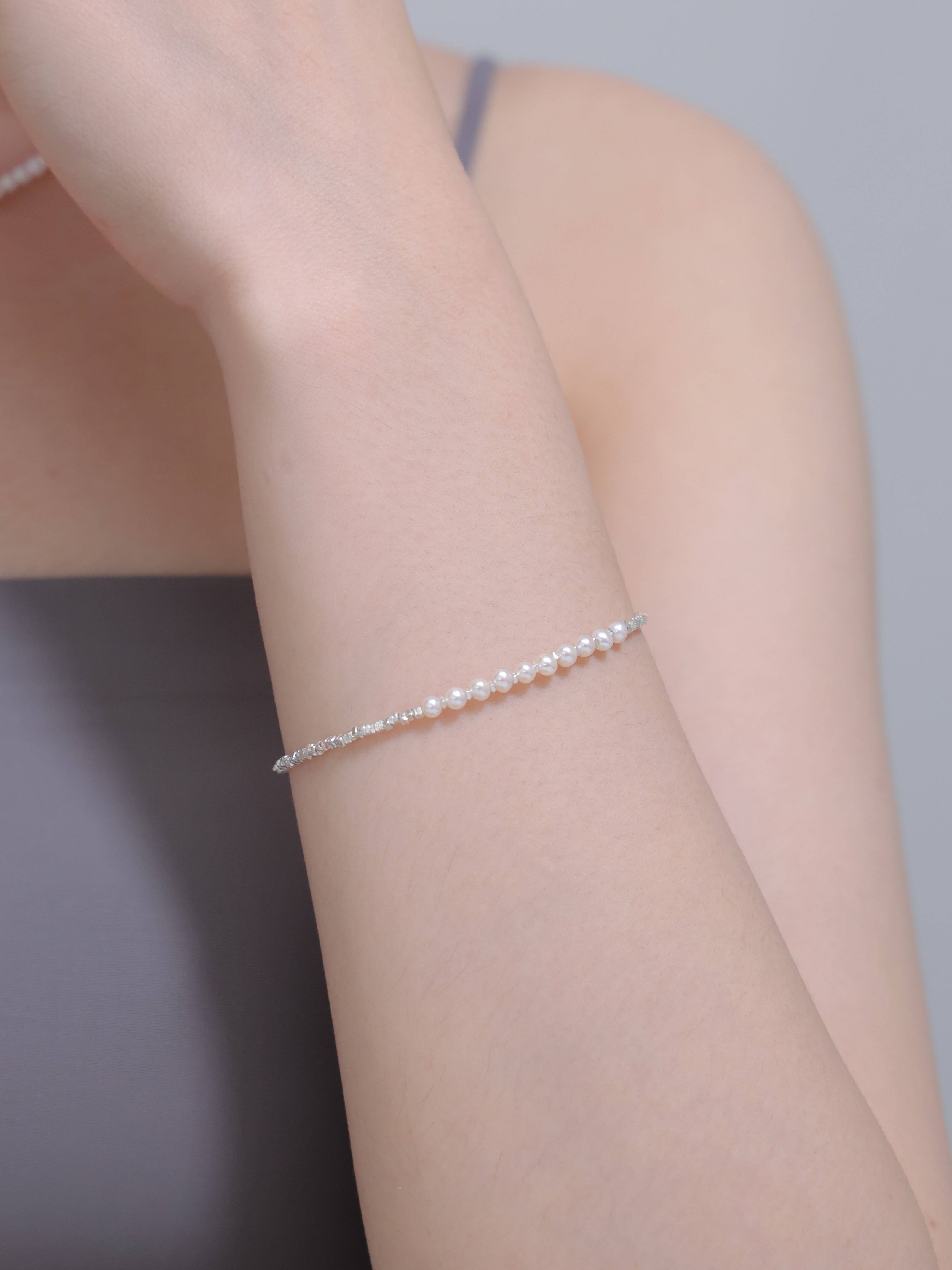 エレガントパール＆シルバービーズブレスレット