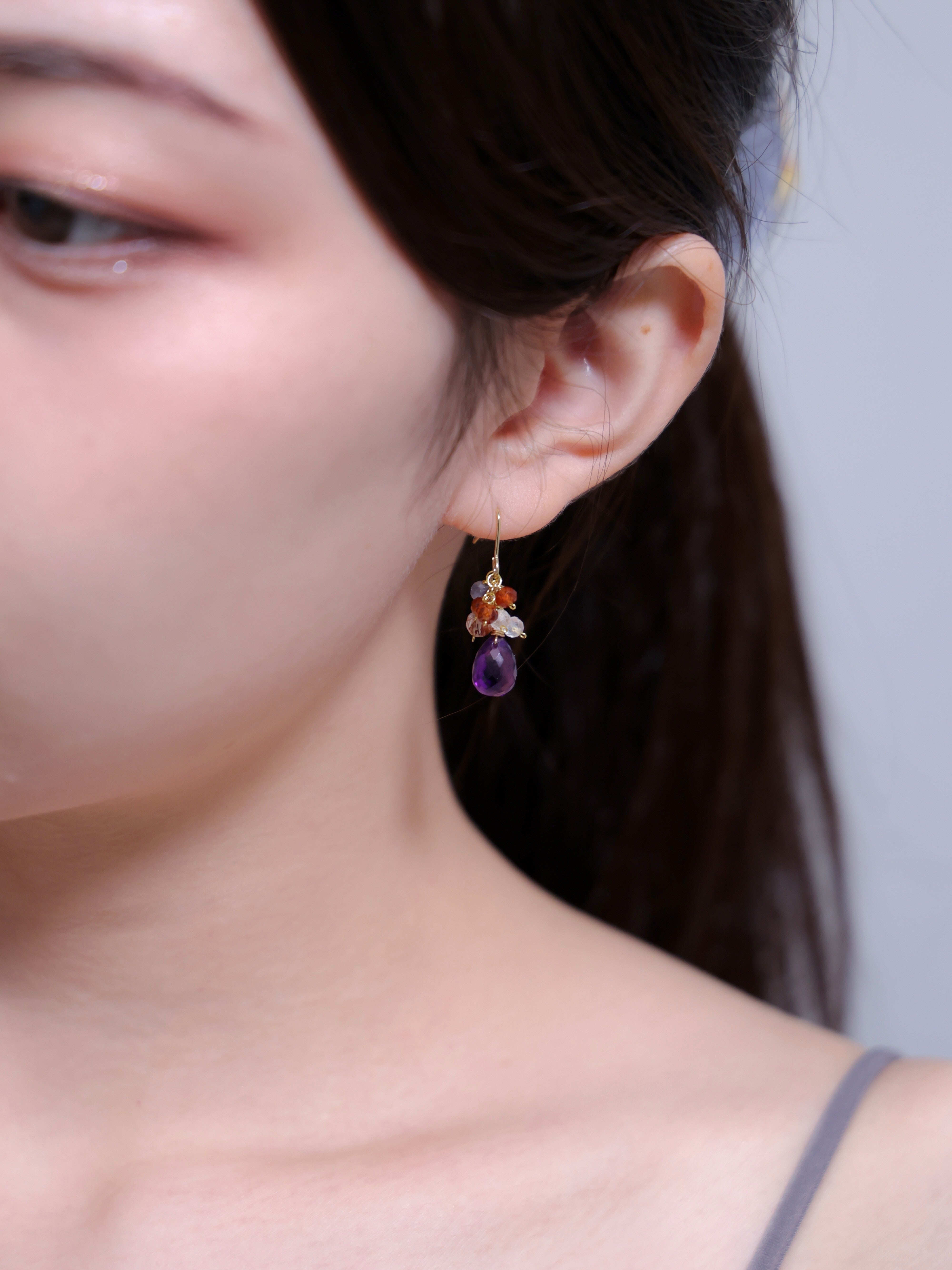【2月誕生石】アメジスト & ヘソナイトガーネット ピアス | 夕暮れの彩り (14KGF/316L)