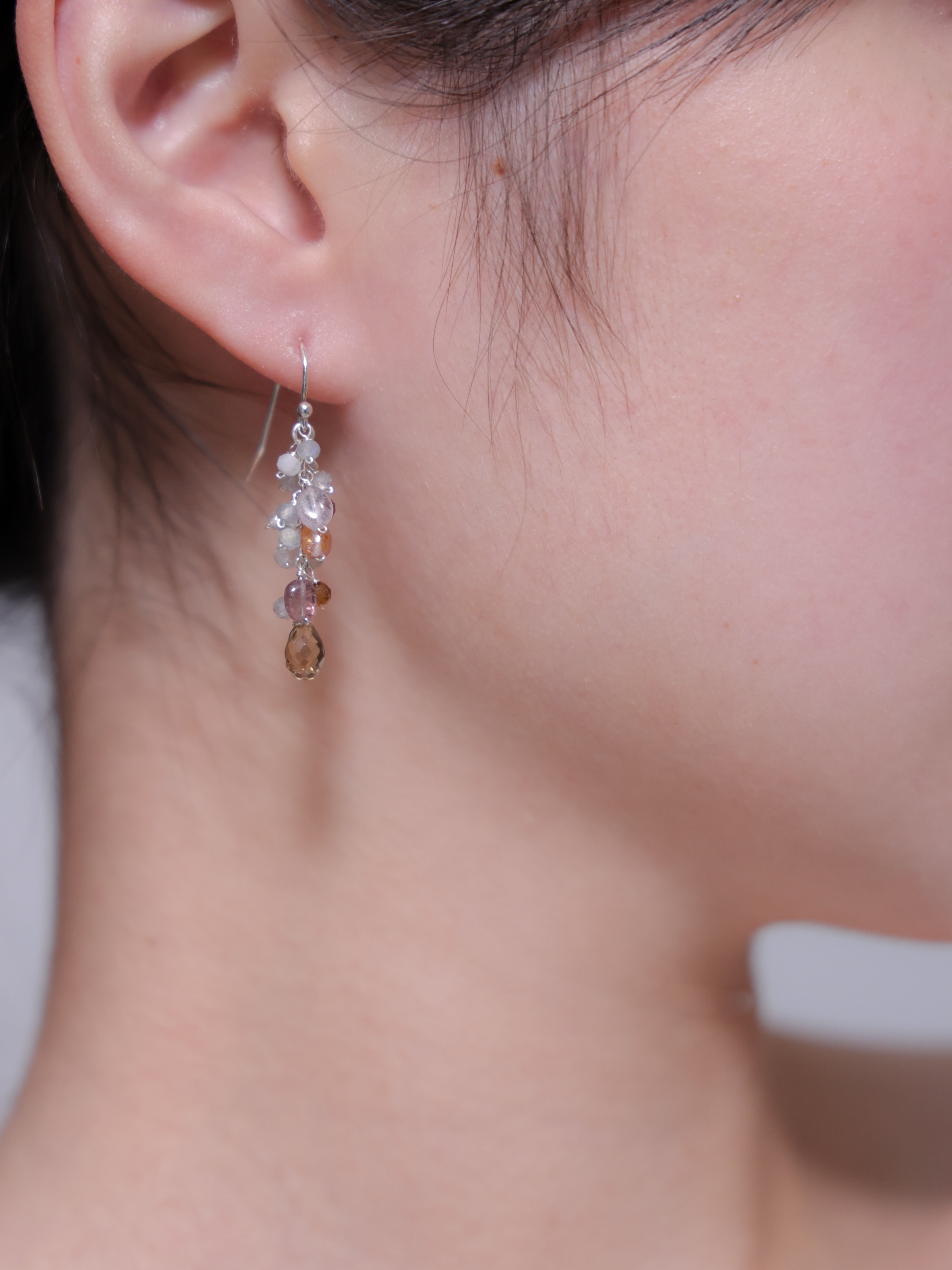 【8月誕生石】マルチカラースピネル & クリスタル ピアス | ニュアンスカラー (SV925)