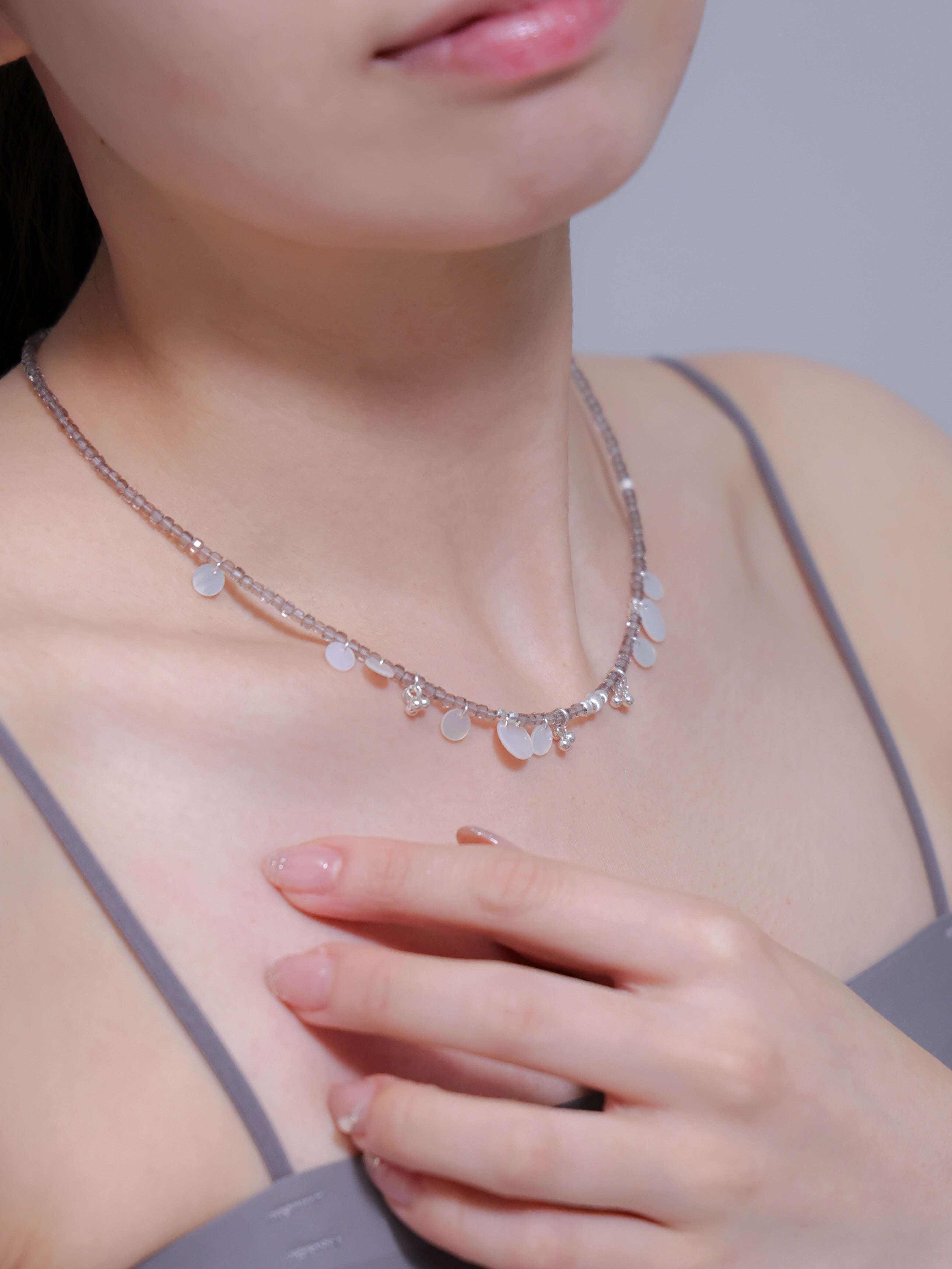 【6月 誕生石】スモーキークォーツ 白蝶貝 | 上品 華奢 マーメイド SV925