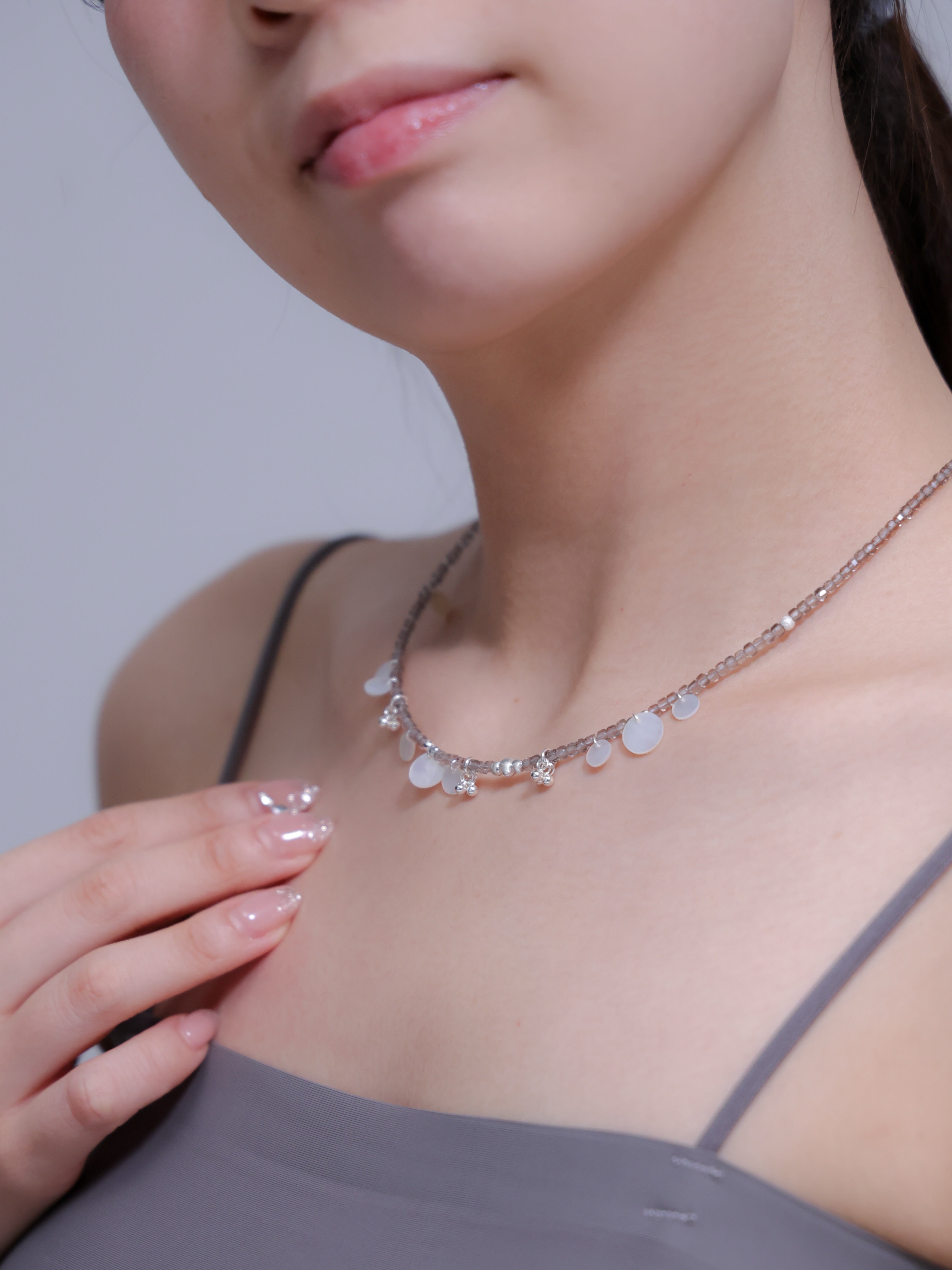 【6月 誕生石】スモーキークォーツ 白蝶貝 | 上品 華奢 マーメイド SV925