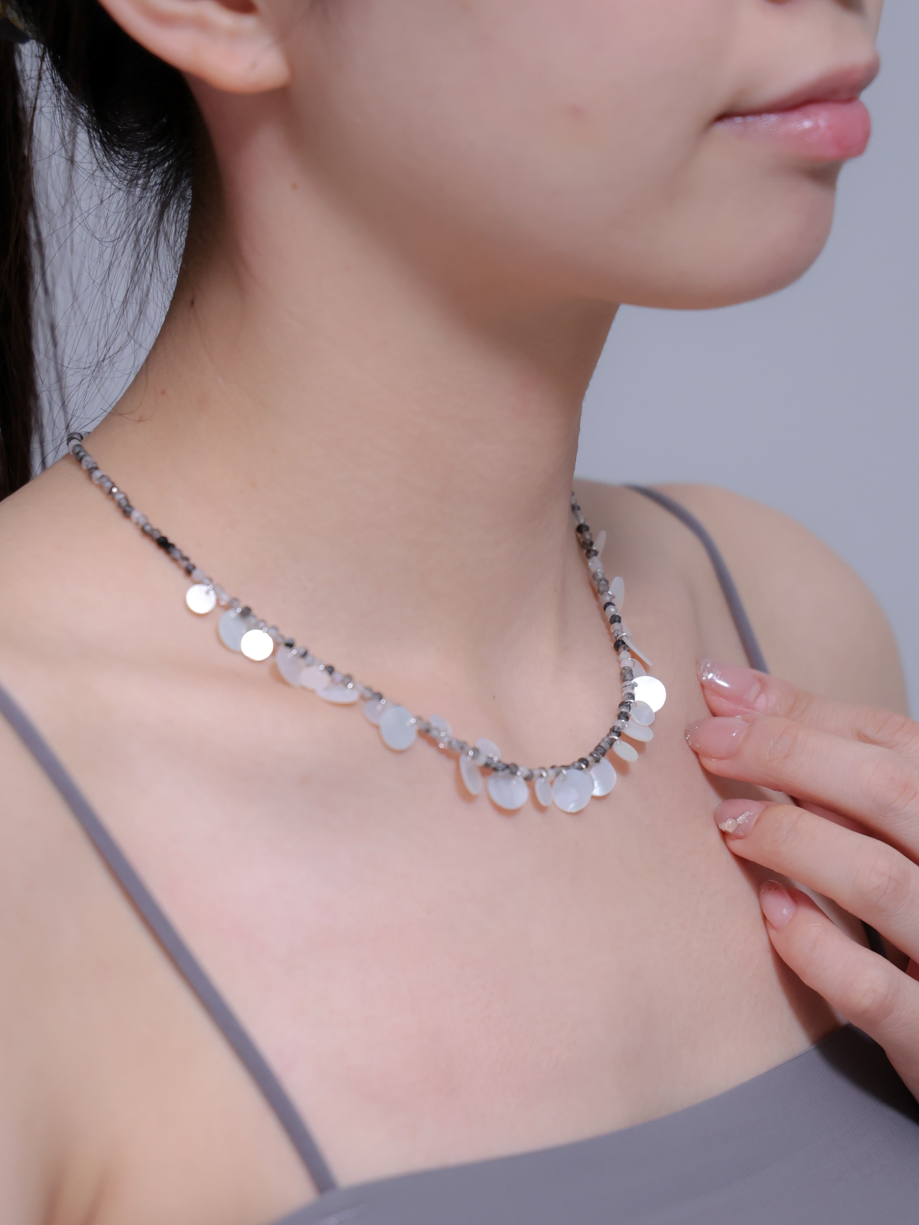 【お守り・上品】ブラックルチルクォーツ × 白蝶貝 | 海の雫 SV925