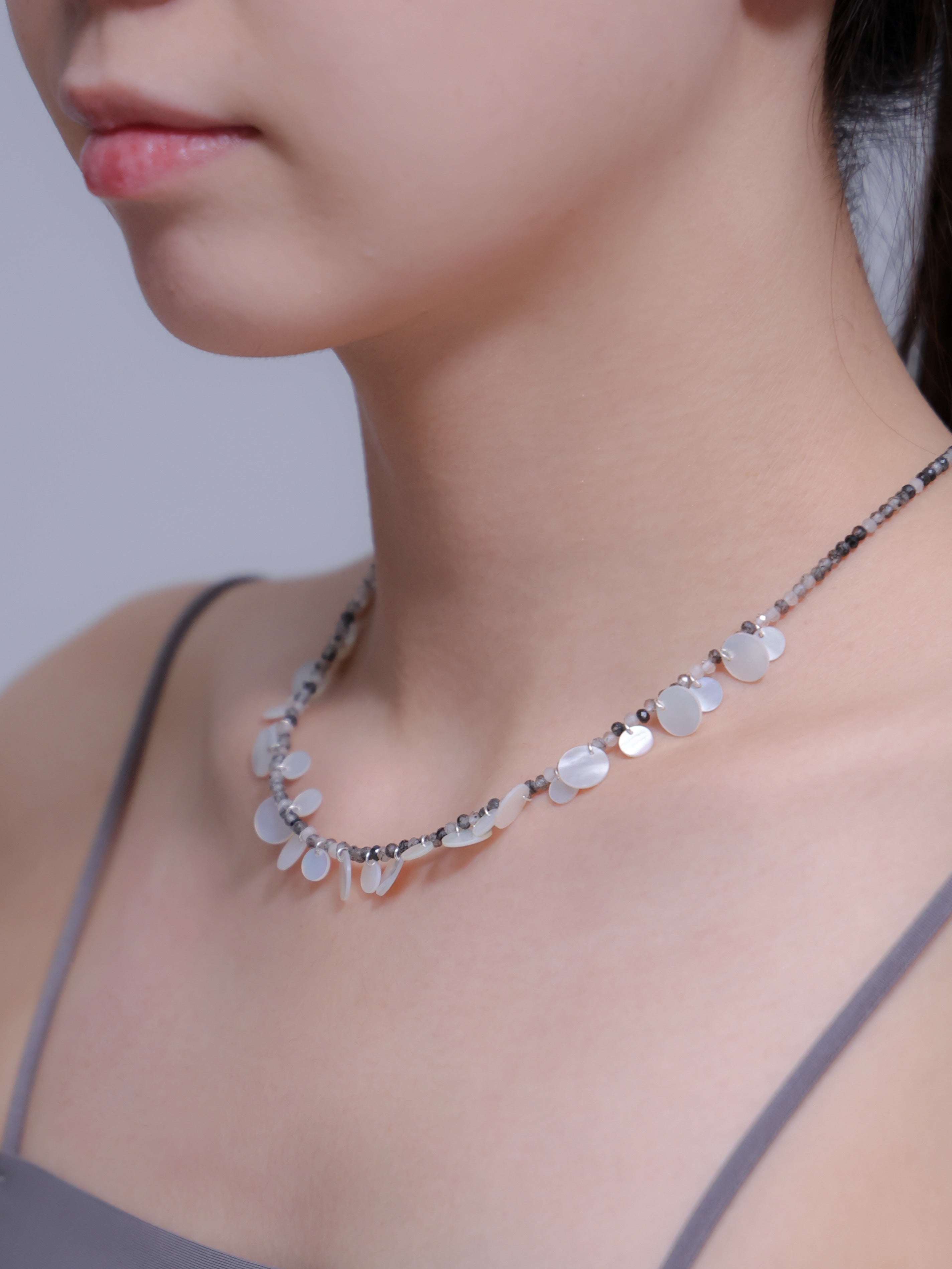 【お守り・上品】ブラックルチルクォーツ × 白蝶貝 | 海の雫 SV925