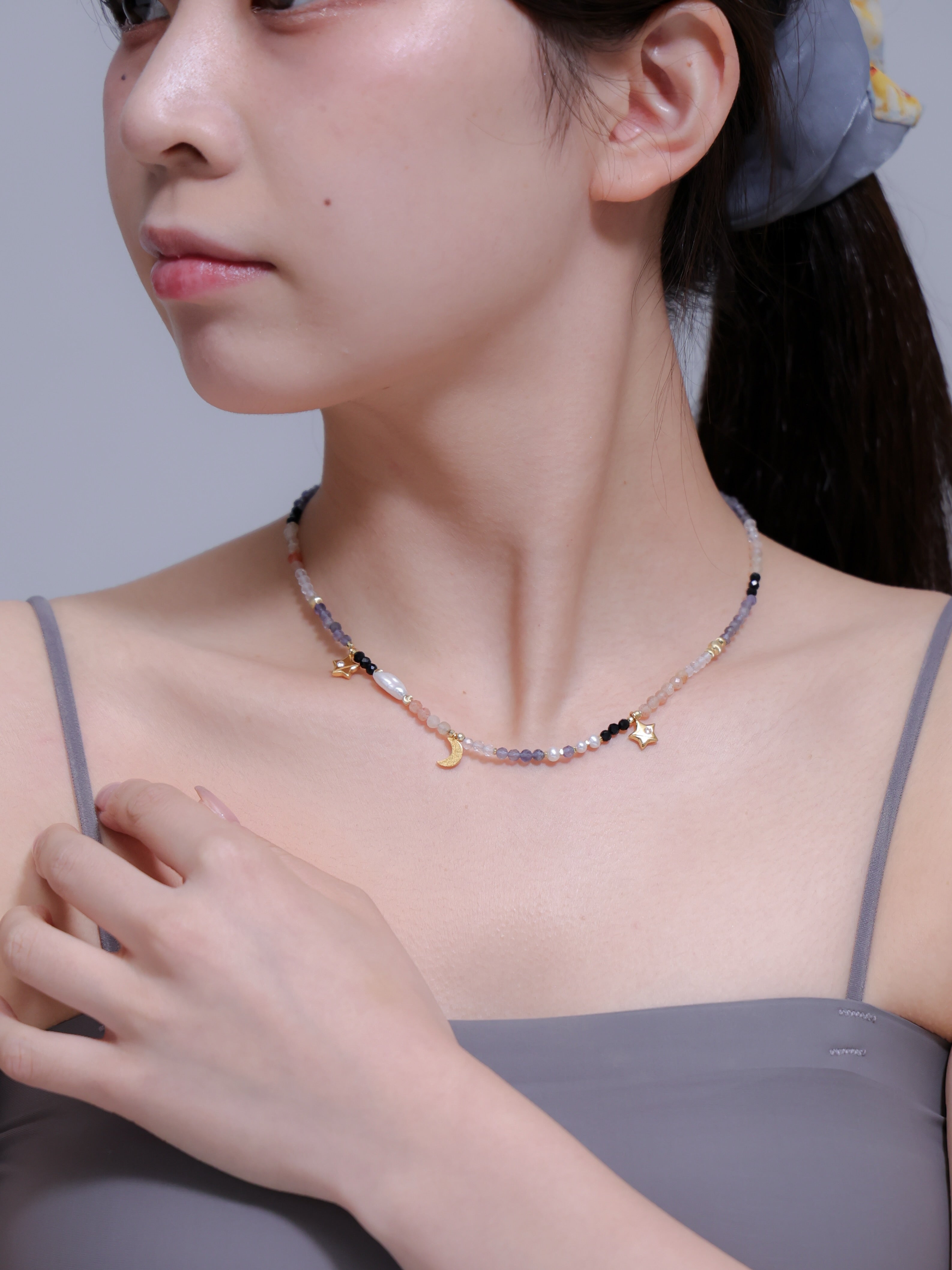 【9月 誕生石・お守り】アイオライト レッドジャスパー | 星と月 華奢 K14Gメッキ