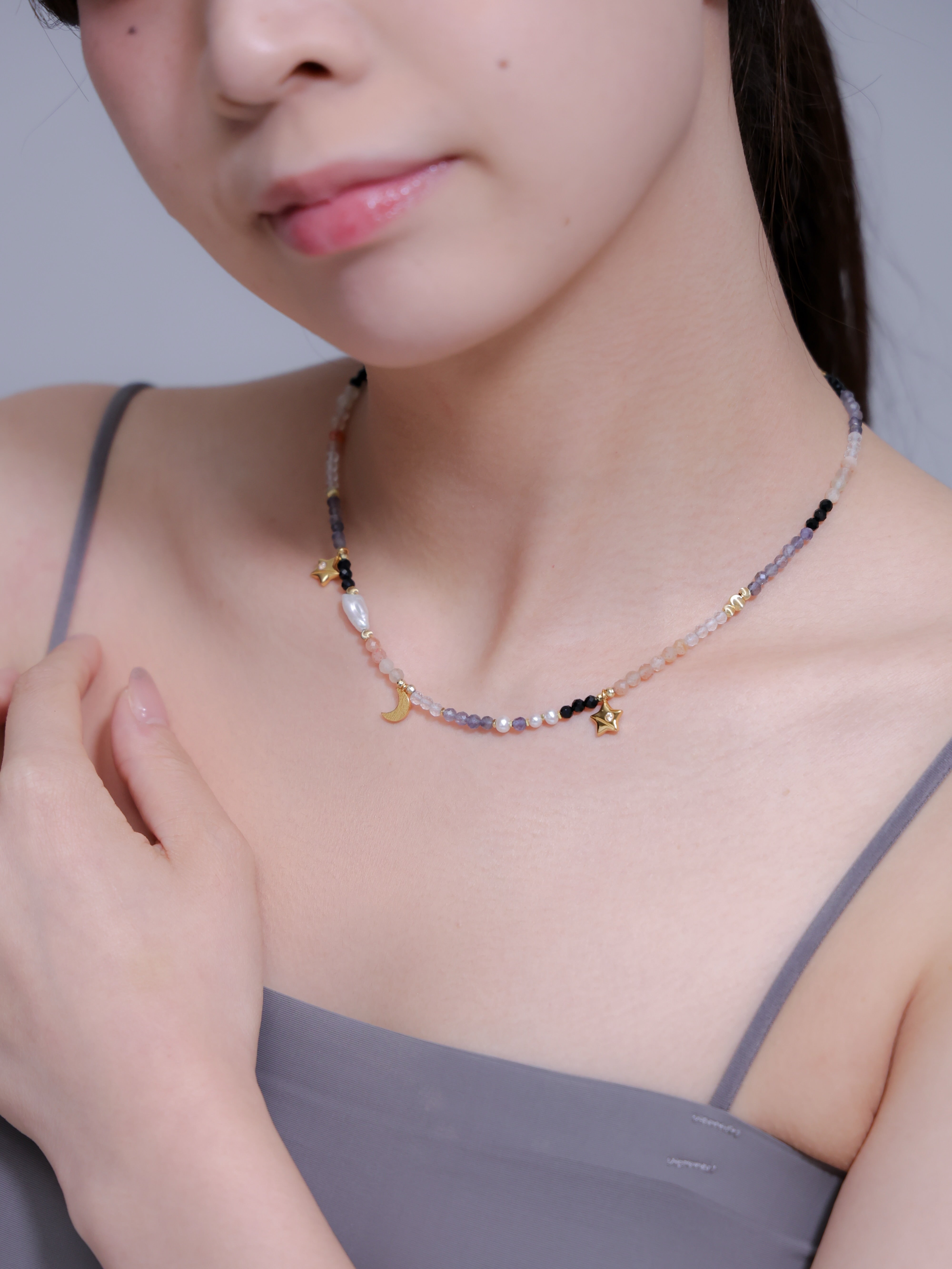 【9月 誕生石・お守り】アイオライト レッドジャスパー | 星と月 華奢 K14Gメッキ