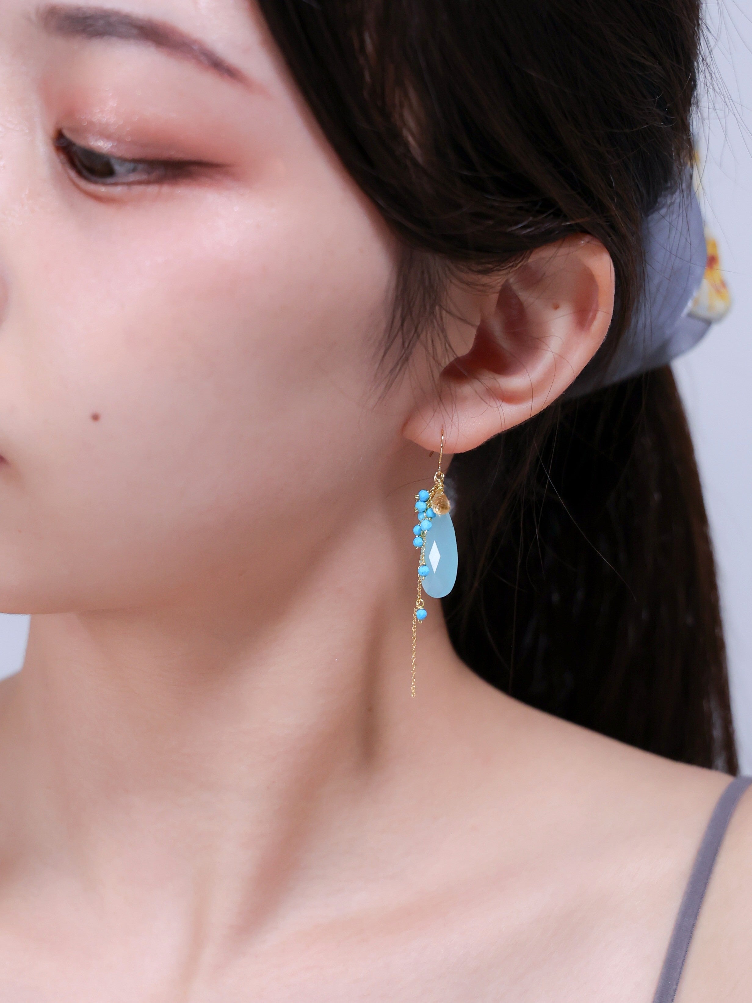 【心洗われる蒼の雫】ブルーカルセドニー & ターコイズロングピアス｜アレルギー対応