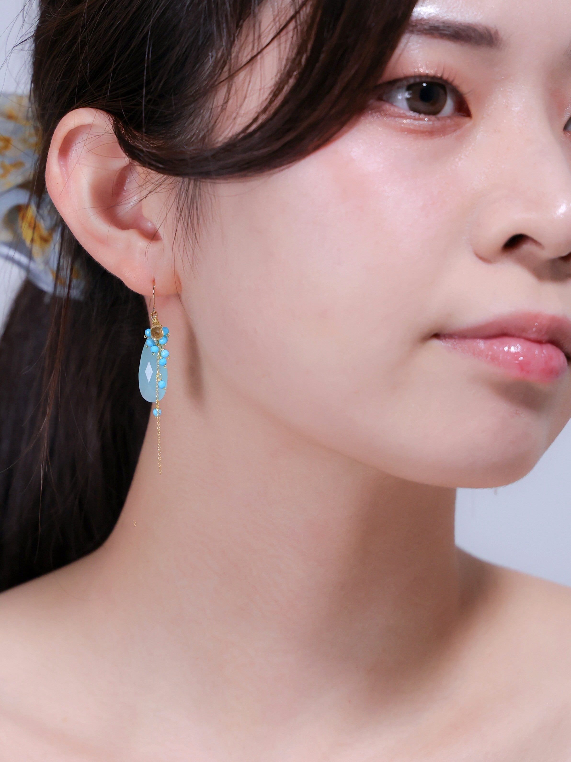 【心洗われる蒼の雫】ブルーカルセドニー & ターコイズロングピアス｜アレルギー対応