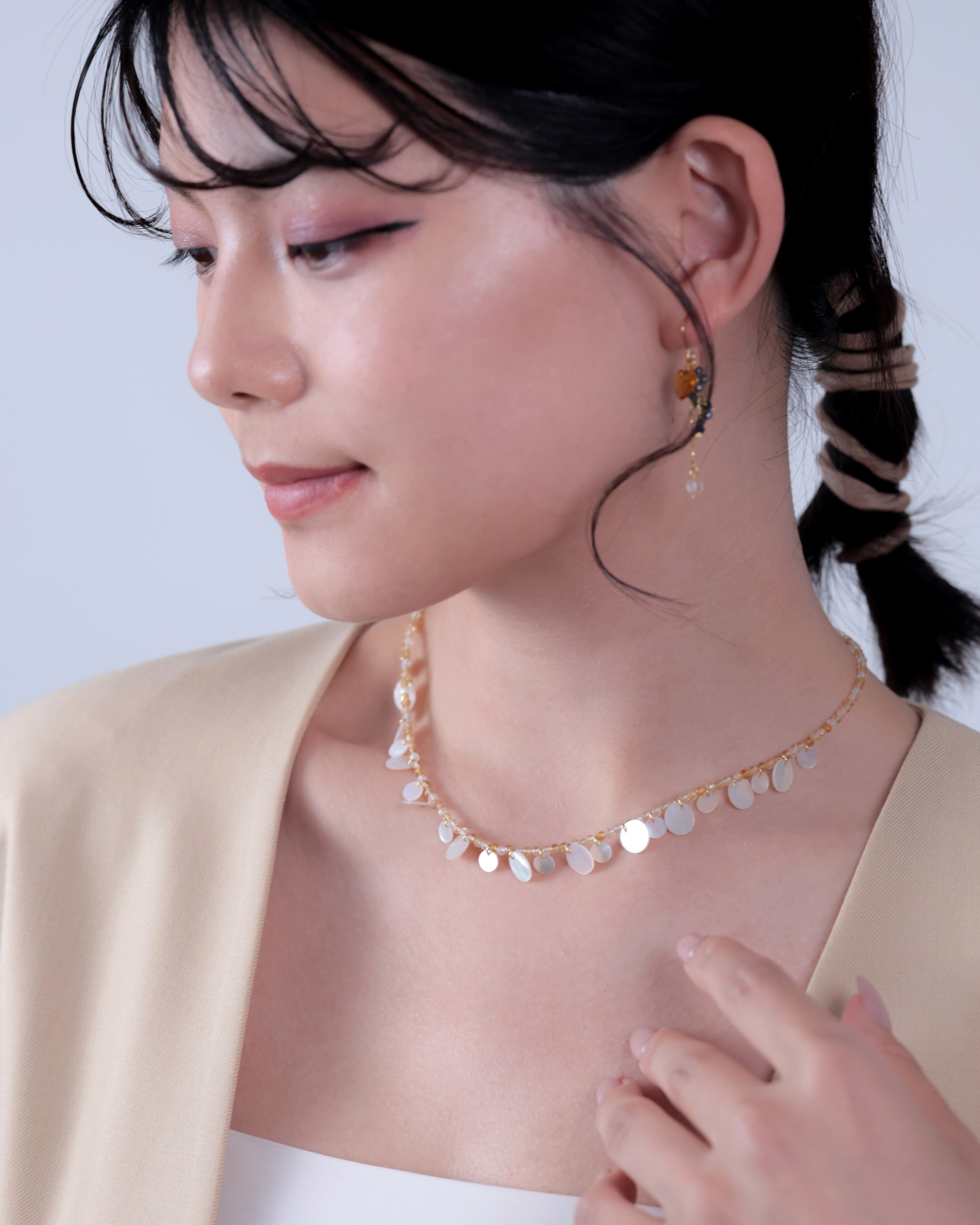 H925 COLLIER DAY & NIGHT WITH B.白蝶貝ネックレス シトリン & 白蝶貝 ネックレス – LUCINE