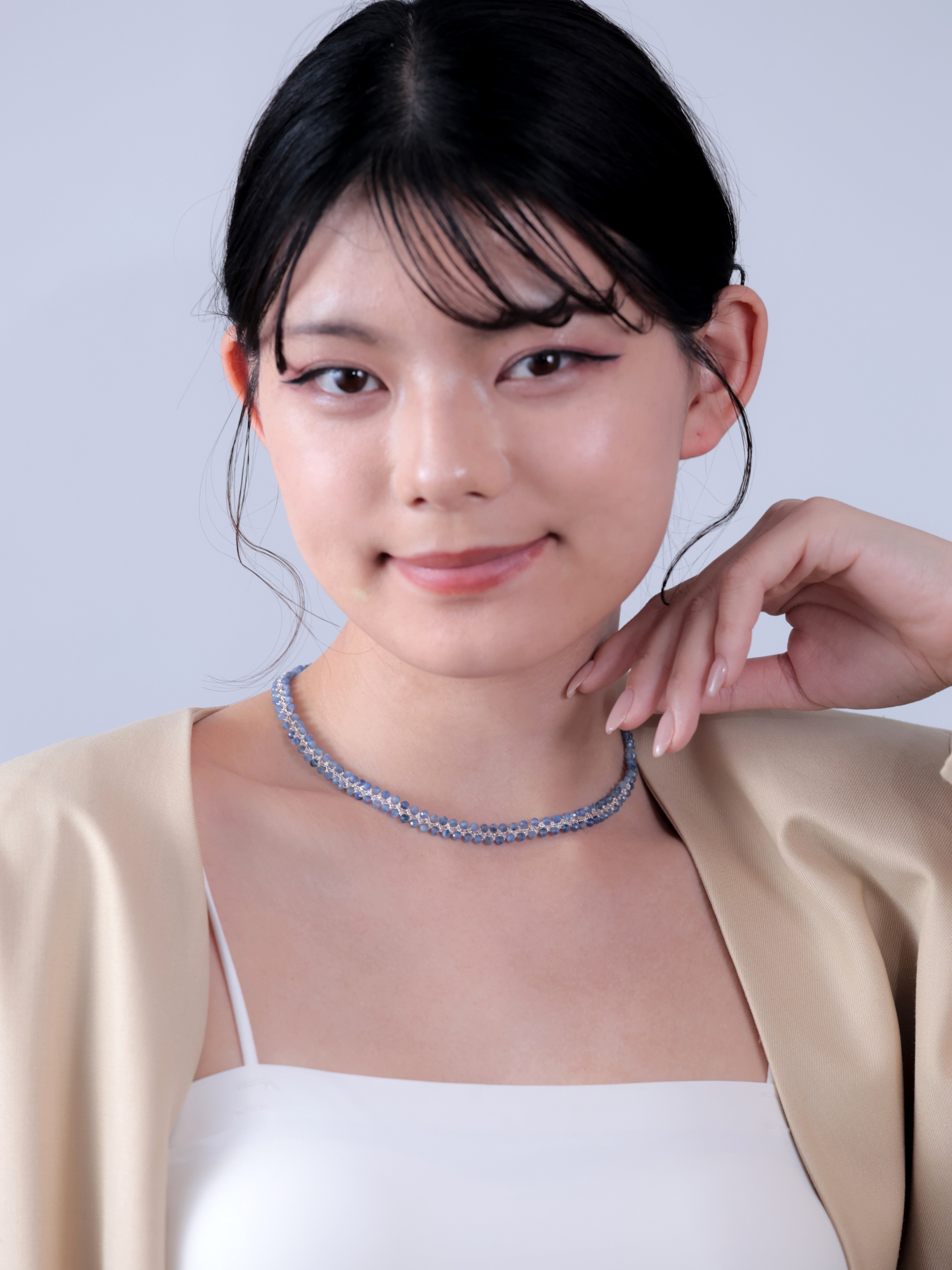 カイヤナイト クロッシェ ショートネックレス - 【氷の華】高輝度メタリックコード / 40cm