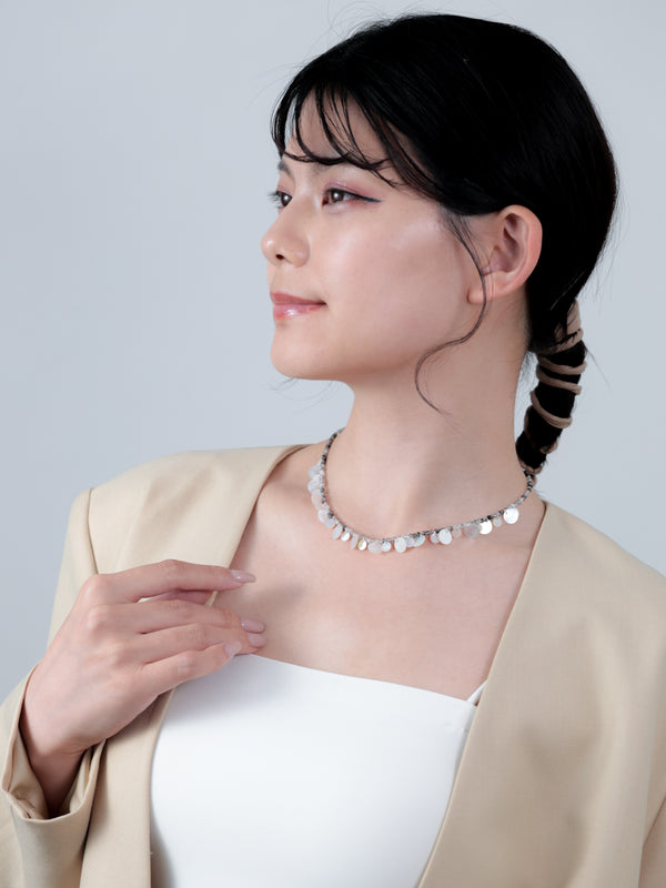 ブラックルチル & 白蝶貝 ネックレス〈夜霧と白月〉- モノトーン天然石 / SV925