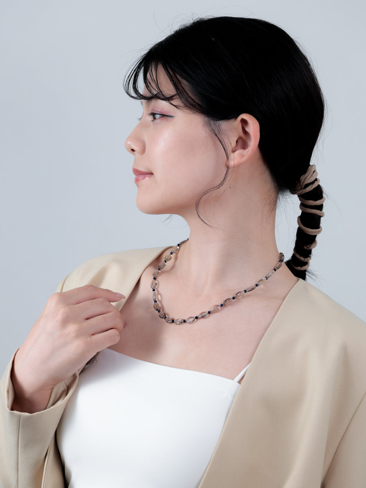 スモーキークォーツ × ラピスラズリ ネックレス〈大地と星屑のコントラスト〉SV925 ／ 9月・12月誕生石｜神戸アトリエ LUCINE