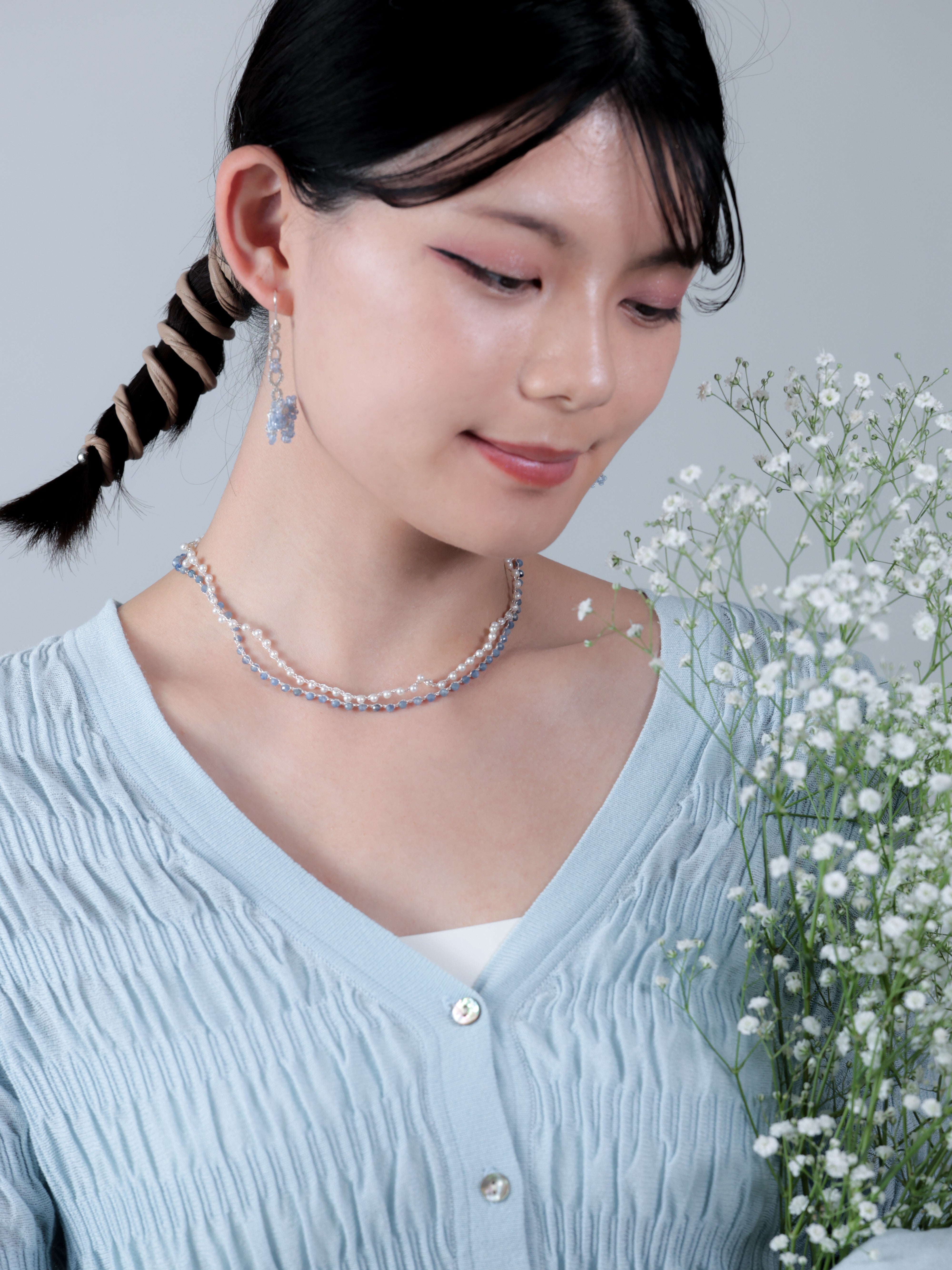 カイヤナイト × 淡水パール 2連 ロングネックレス - 【深海の月光】銀糸のクロッシェ / 85cm