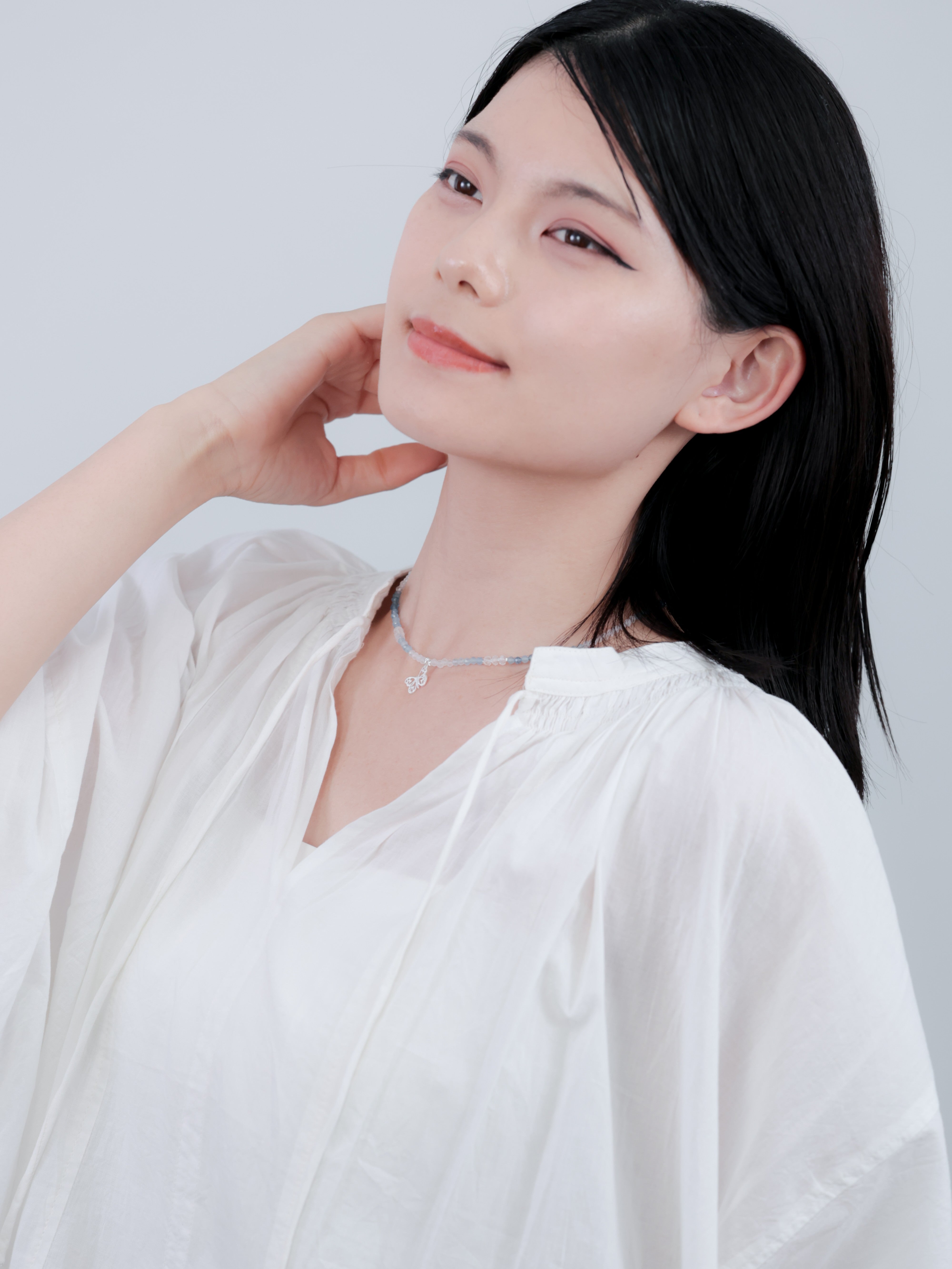 アクアマリン×ムーンストーン ネックレス - 【優雅に舞う銀の蝶】清らかな空色のグラデーション / 誕生石 SV925