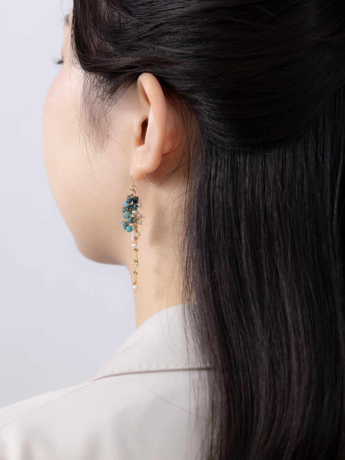 ターコイズ & 白蝶貝(マザーオブパール) ピアス - 【海風の彩り】12月誕生石 / 14KGF・SV925・316L選べる金具【イヤリング変更可】
