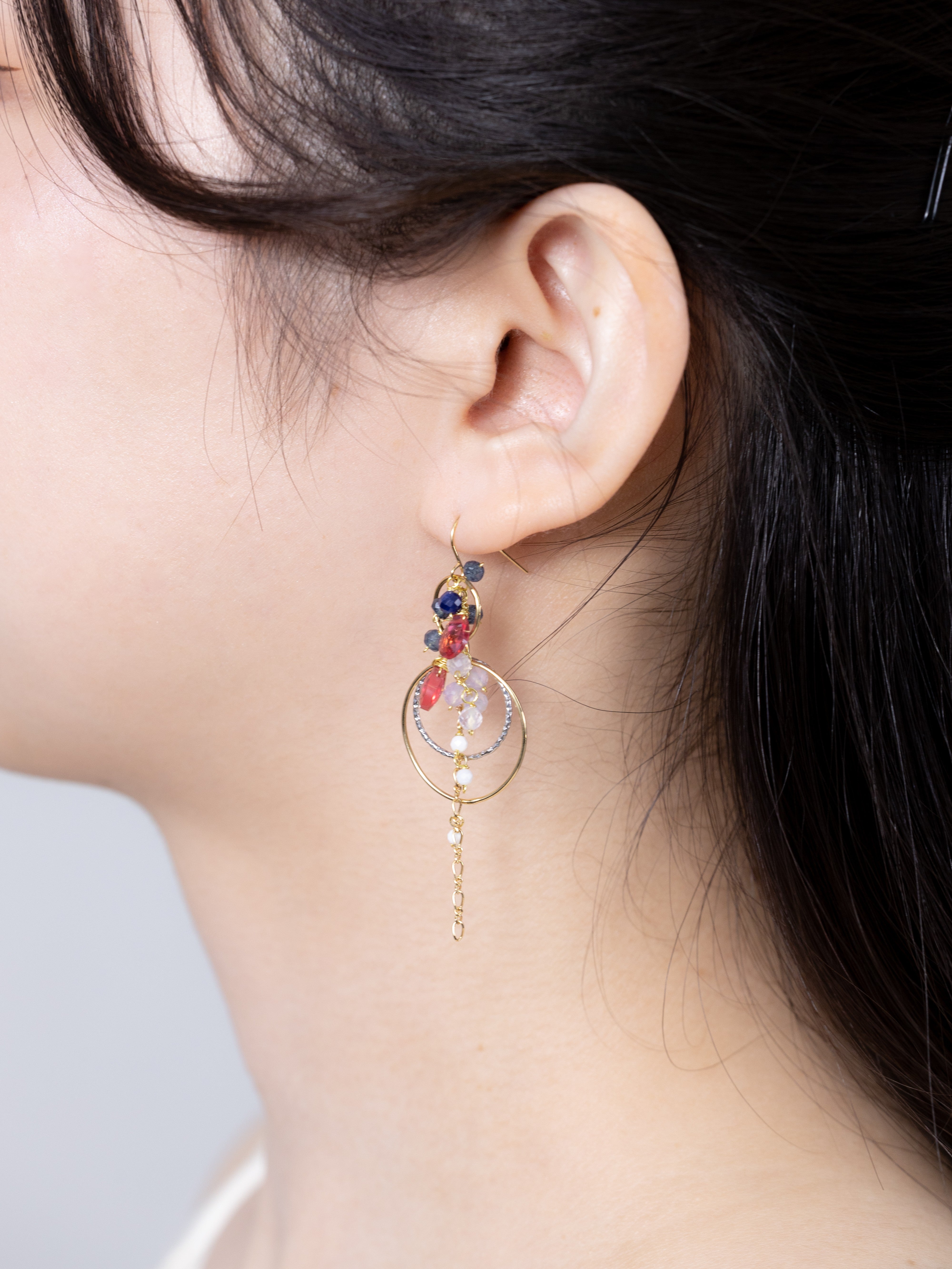 LUCINE アイオライト & クォーツ 揺れる フープピアス〈菫色の窓〉- 9