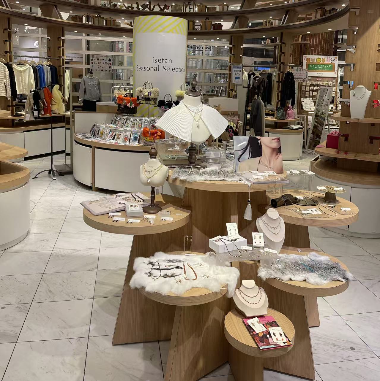 大阪・梅田 LUCUA 1100 – ISETAN Seasonal Selection 出展