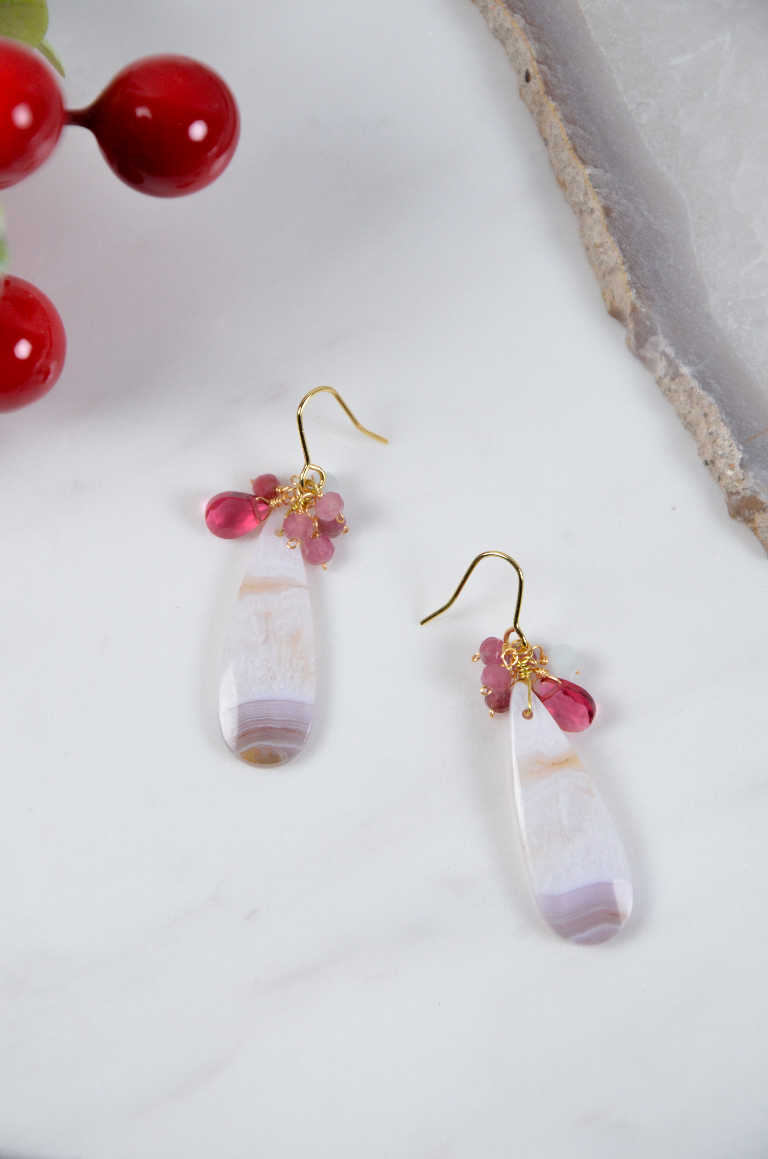 桜舞う午後の装いクォーツピンクピアス大ぶりドアクセサリー