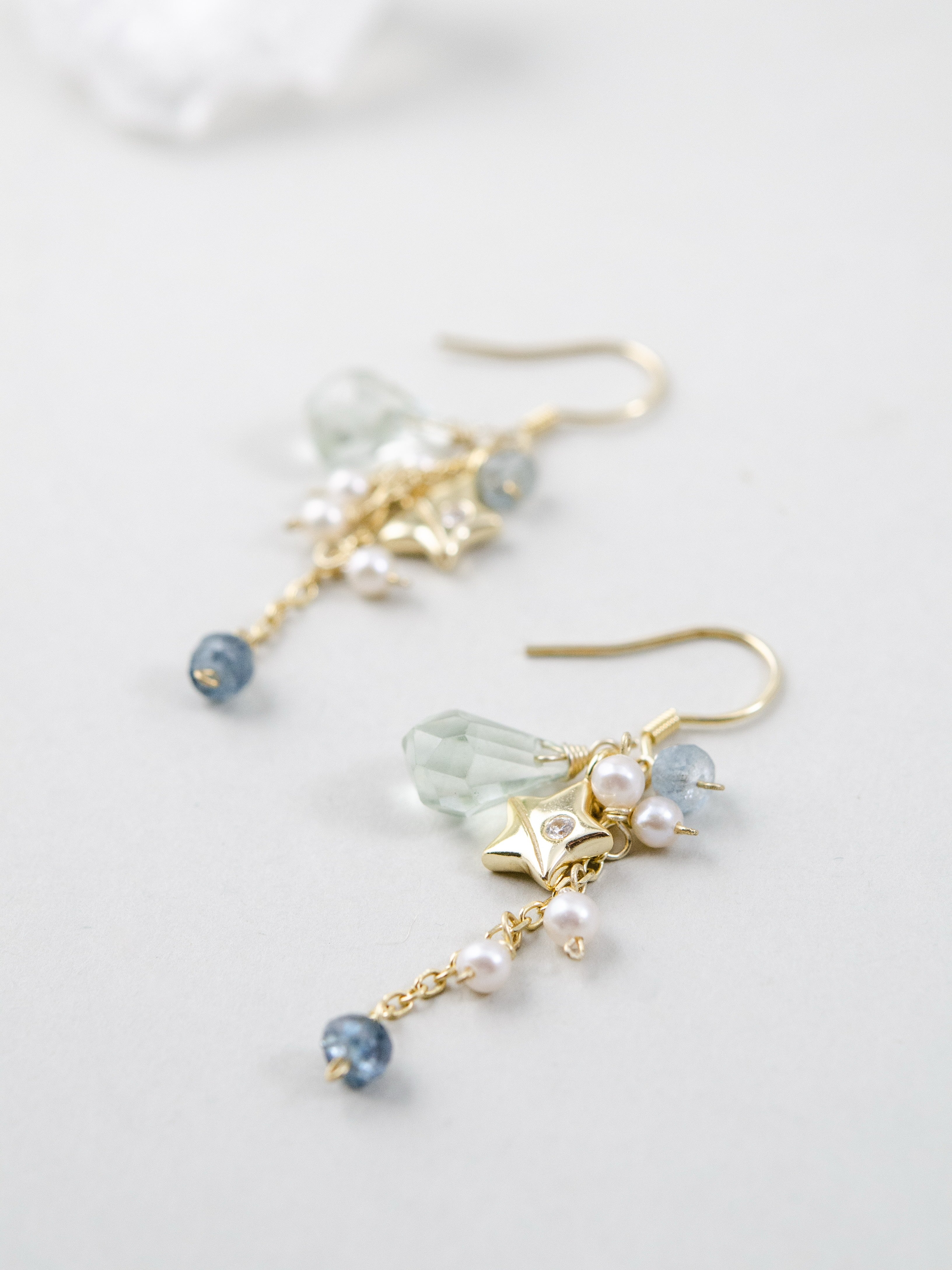デートスタイル星と月のピアス