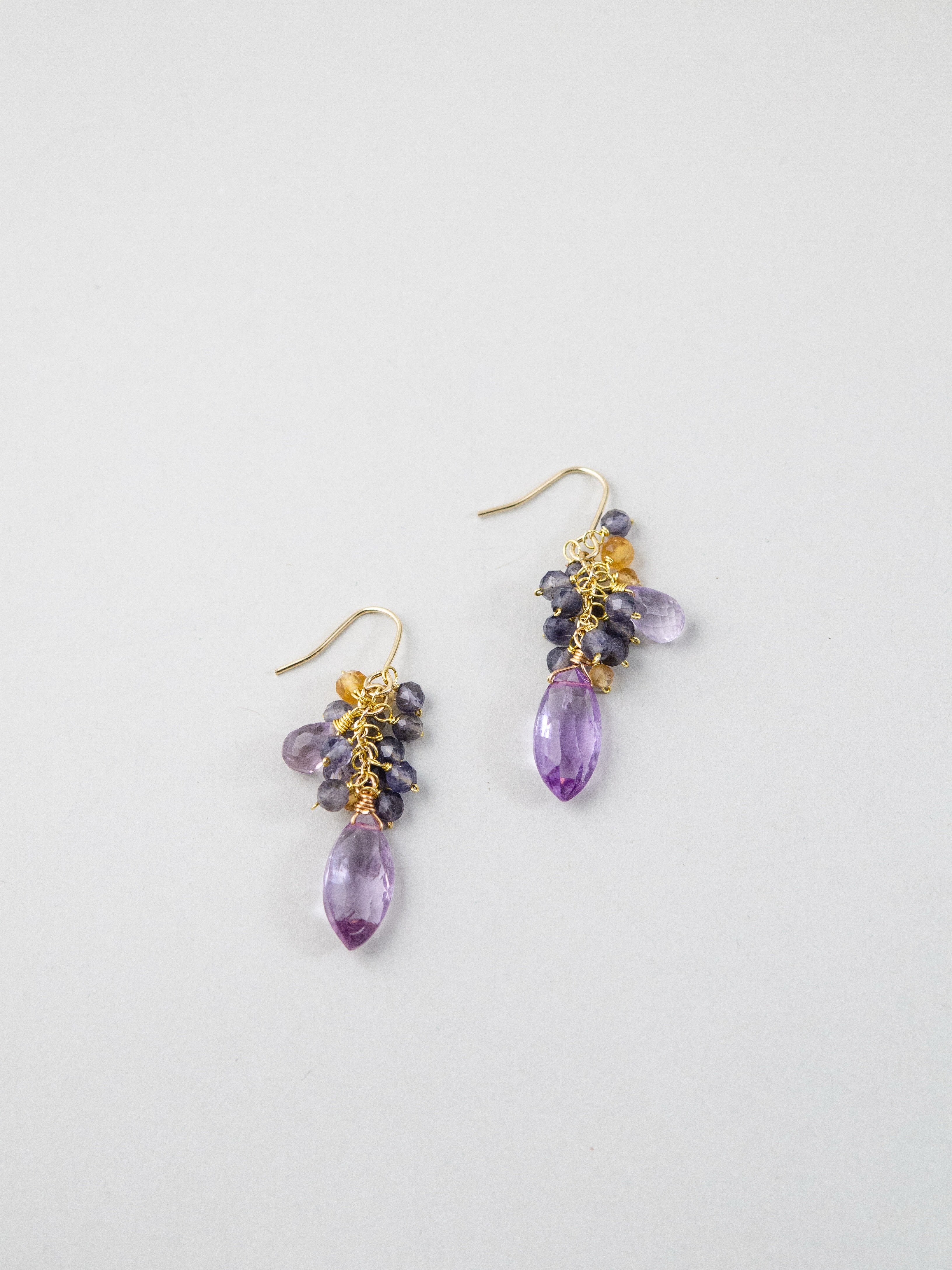 紫グラデが美しい天然石ピアス ハンドメイド
