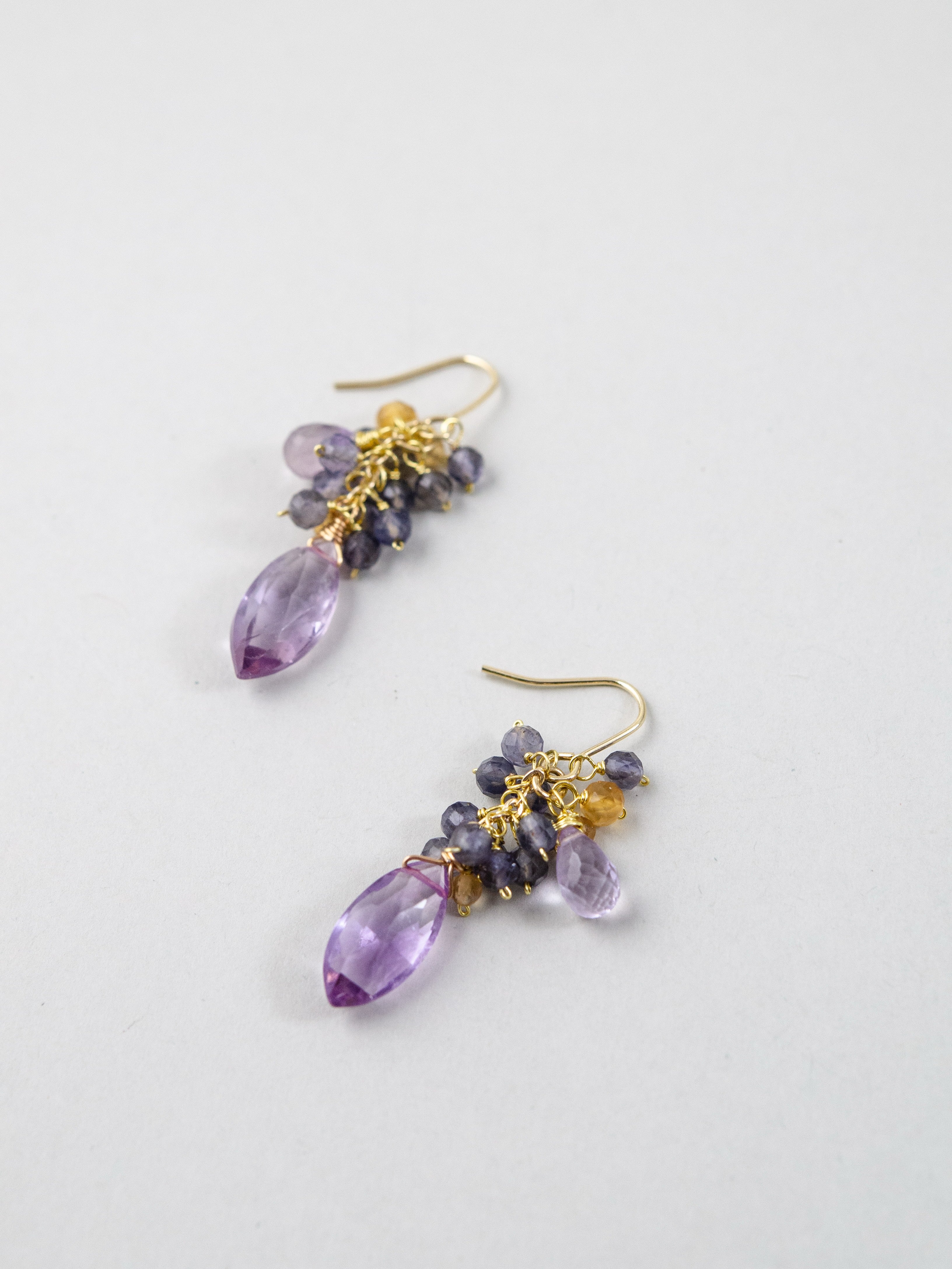紫グラデが美しい天然石ピアス ハンドメイド