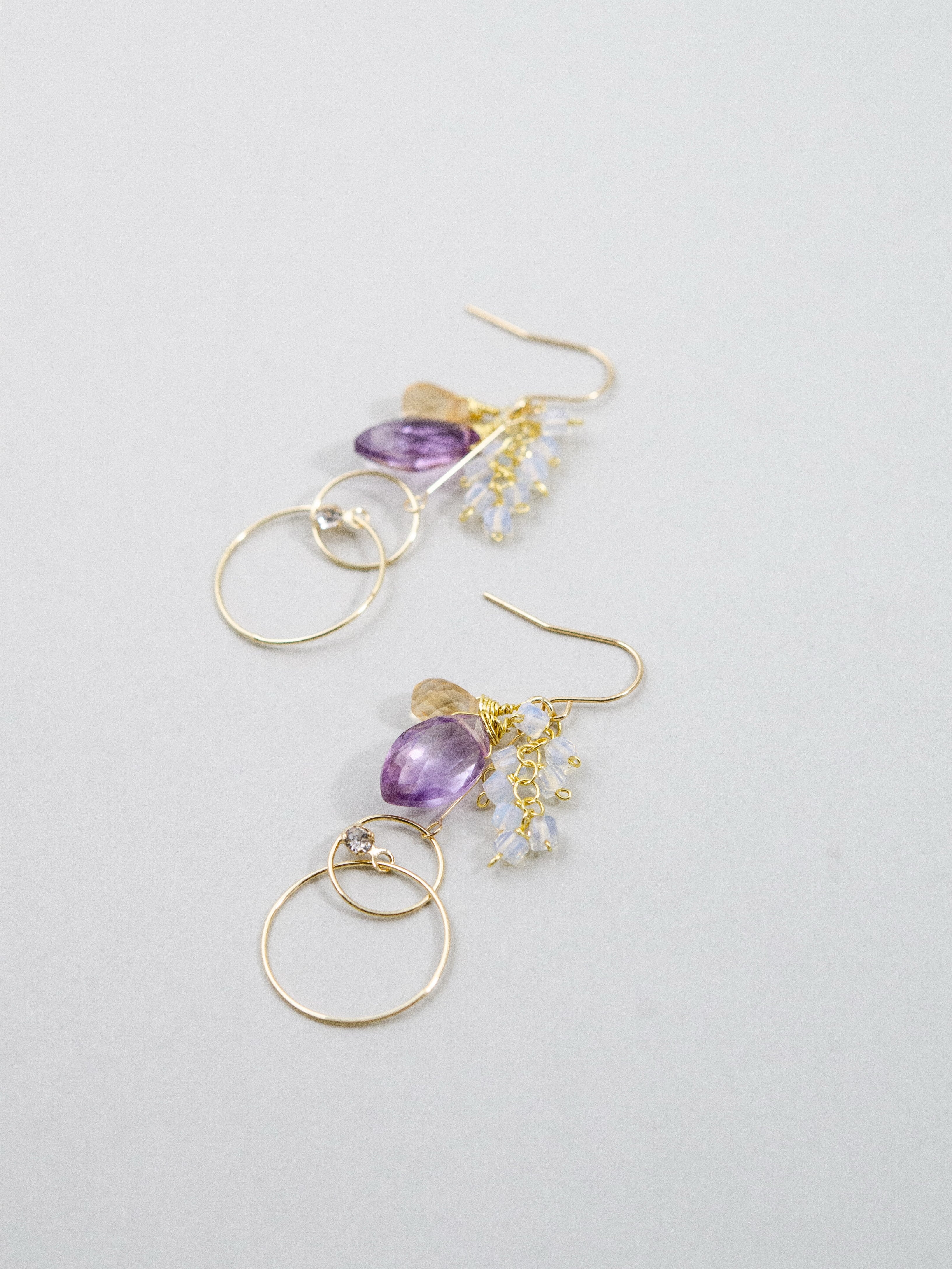 【2月誕生石】癒しのラベンダーアメジスト & オパール・シトリンフープピアス｜アレルギー対応