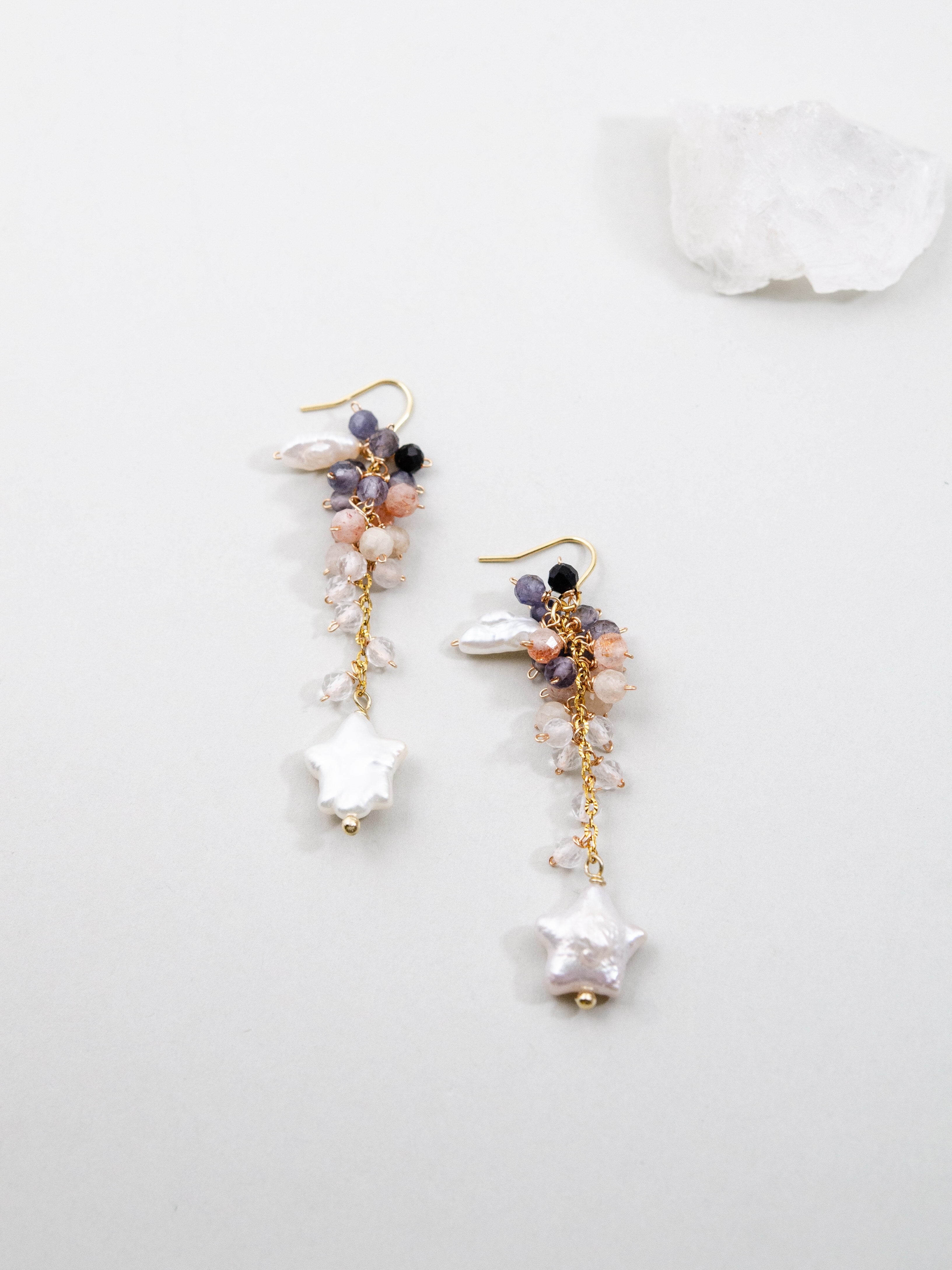 アイオライト & サンストーン & 淡水パール ピアス｜金属アレルギー