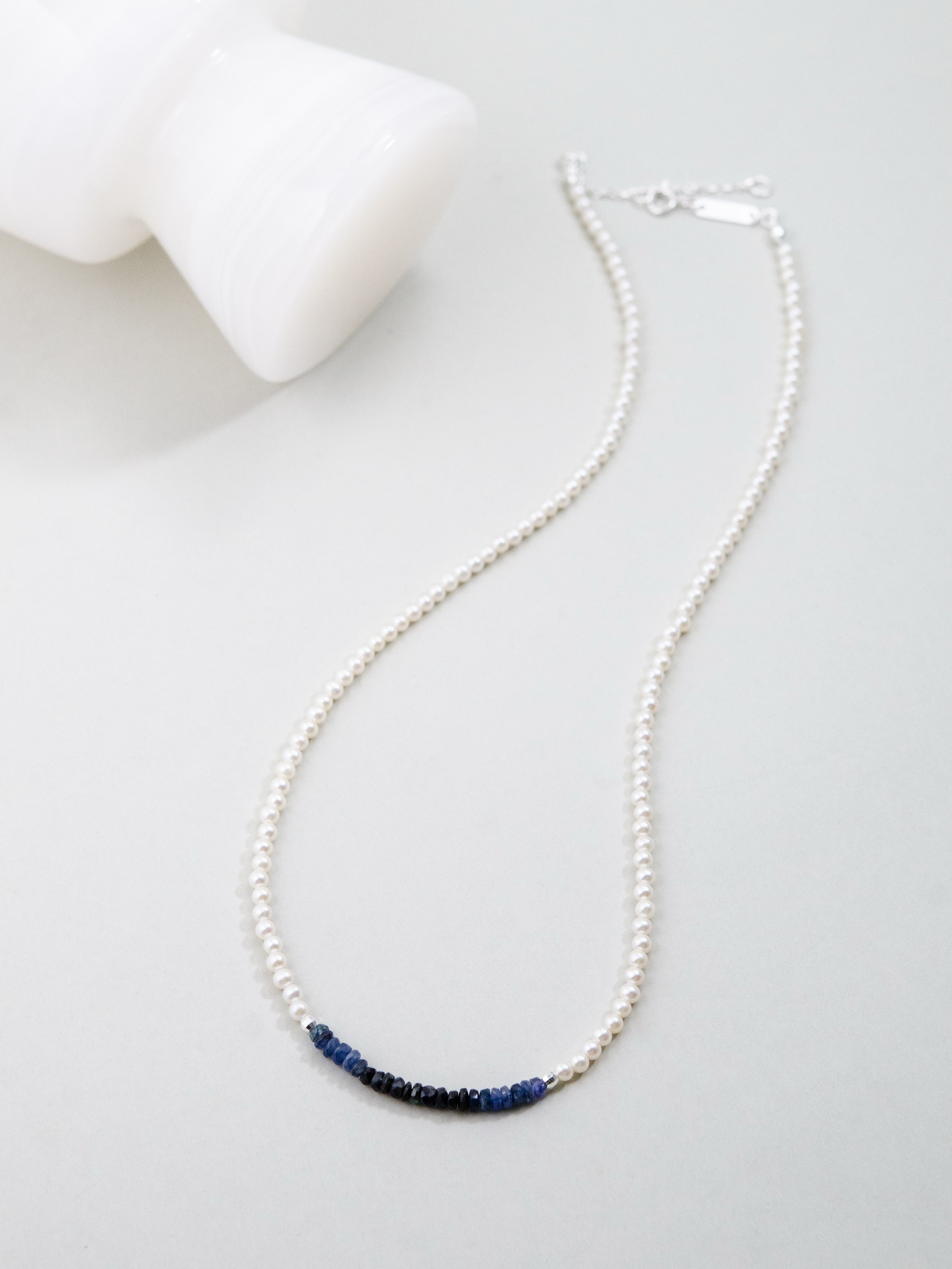 【9月 誕生石】サファイア 淡水パール ネックレス | スーツに合う 上品 華奢