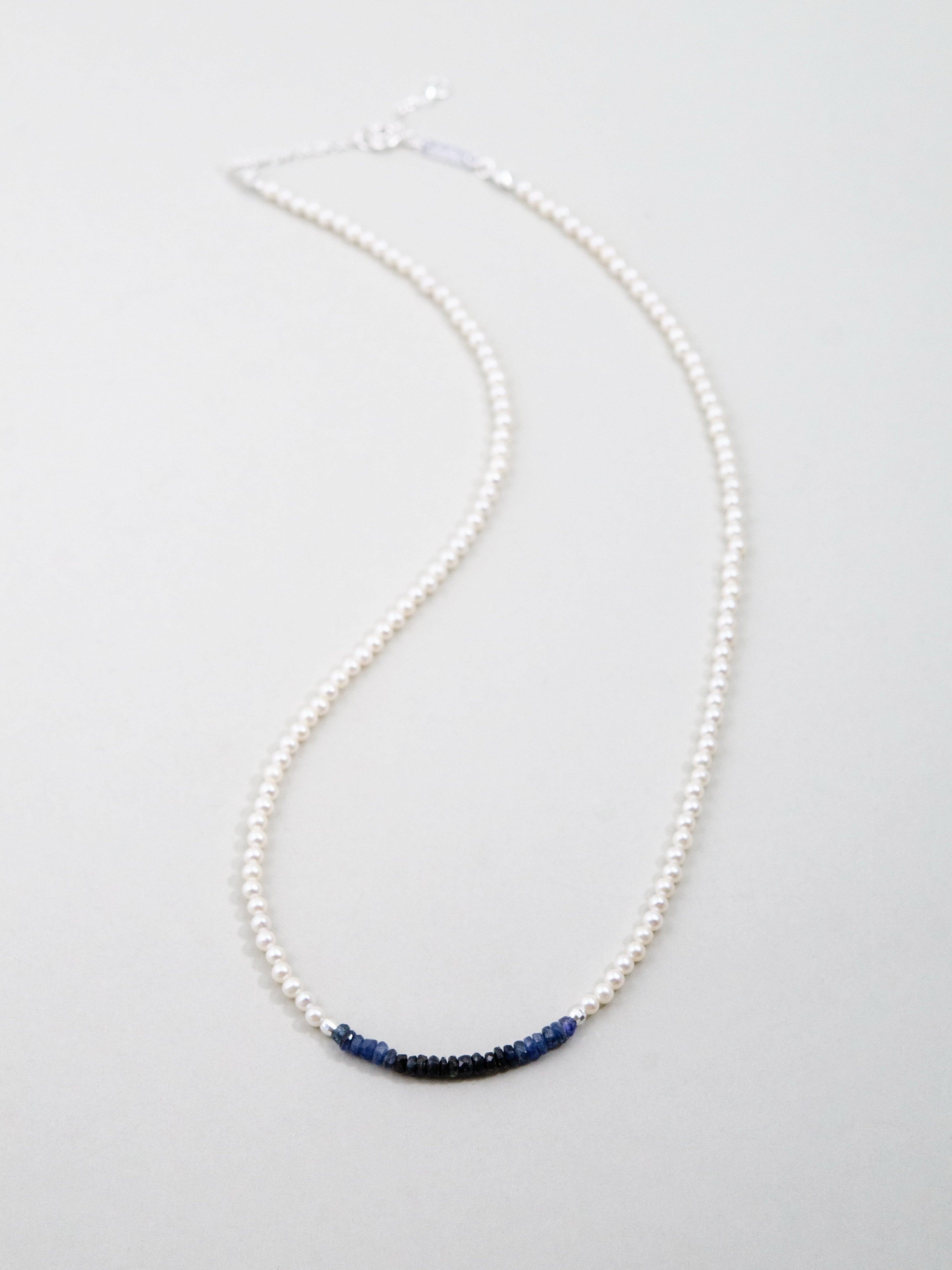 【9月 誕生石】サファイア 淡水パール ネックレス | スーツに合う 上品 華奢