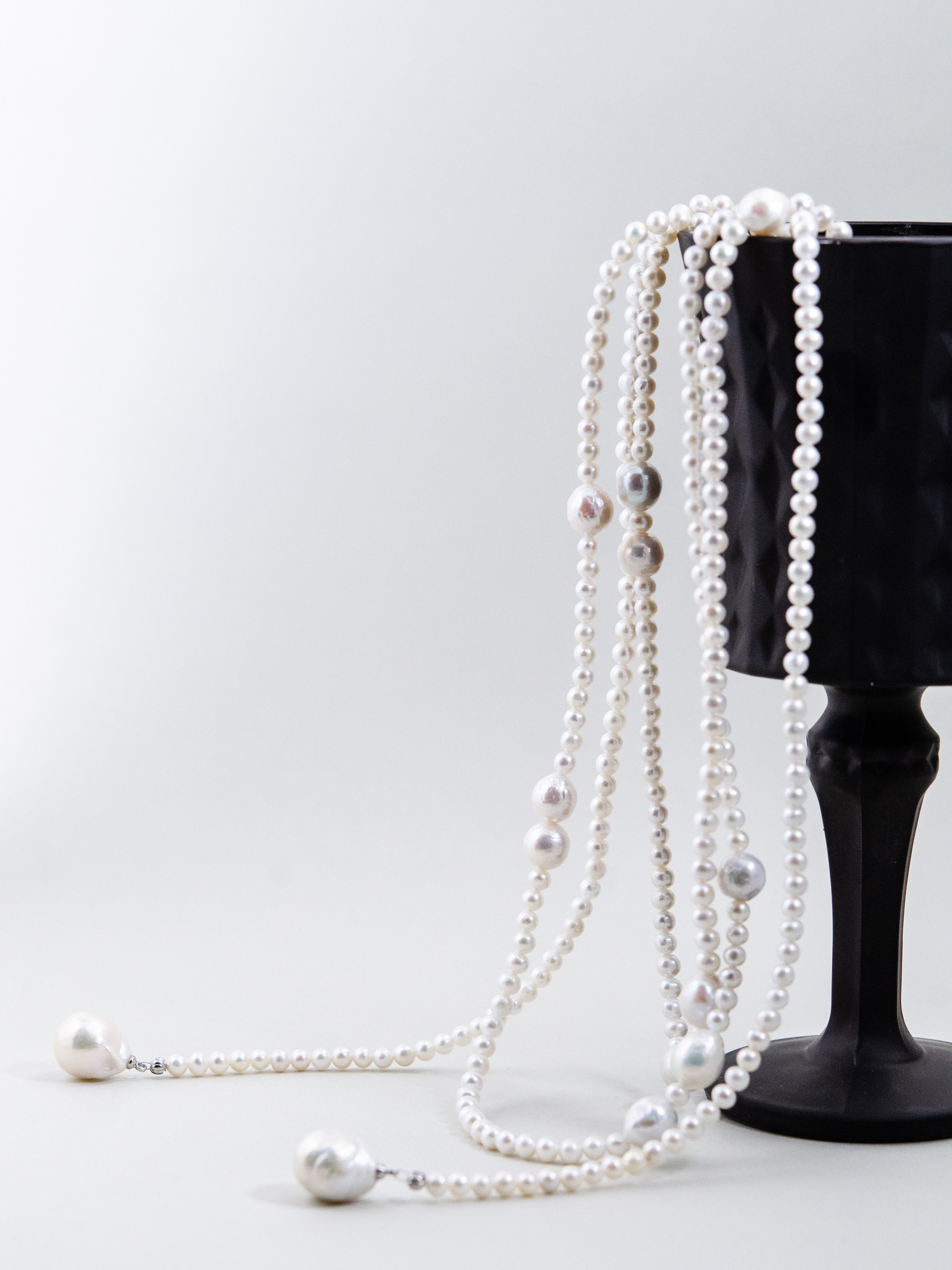 【自在なアレンジ】淡水パール & 小粒真珠のロングラリエット　14KGF｜アレルギー対応
