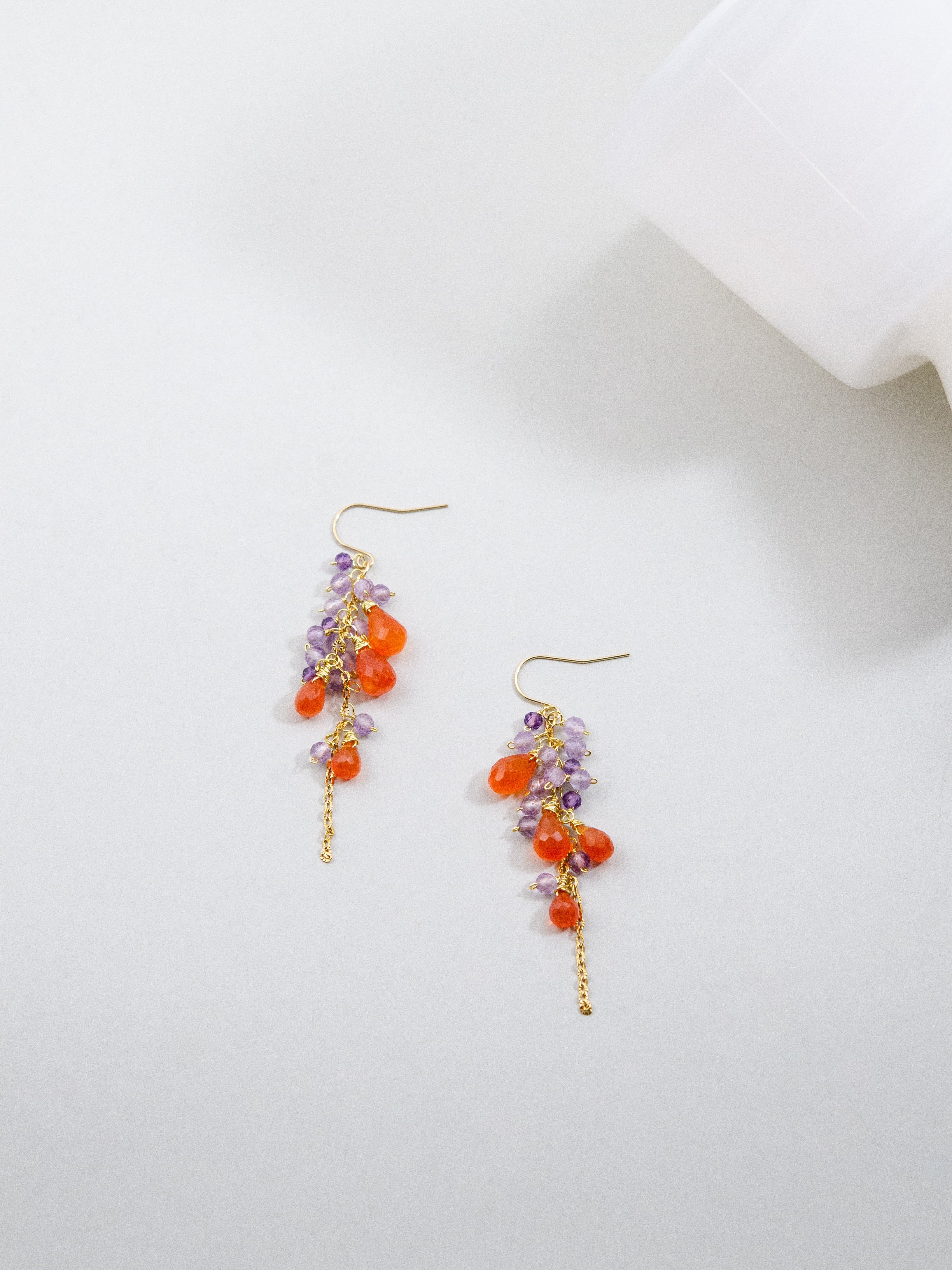 【夕暮れの彩り】カーネリアン & アメジストのロングピアス｜アレルギー対応