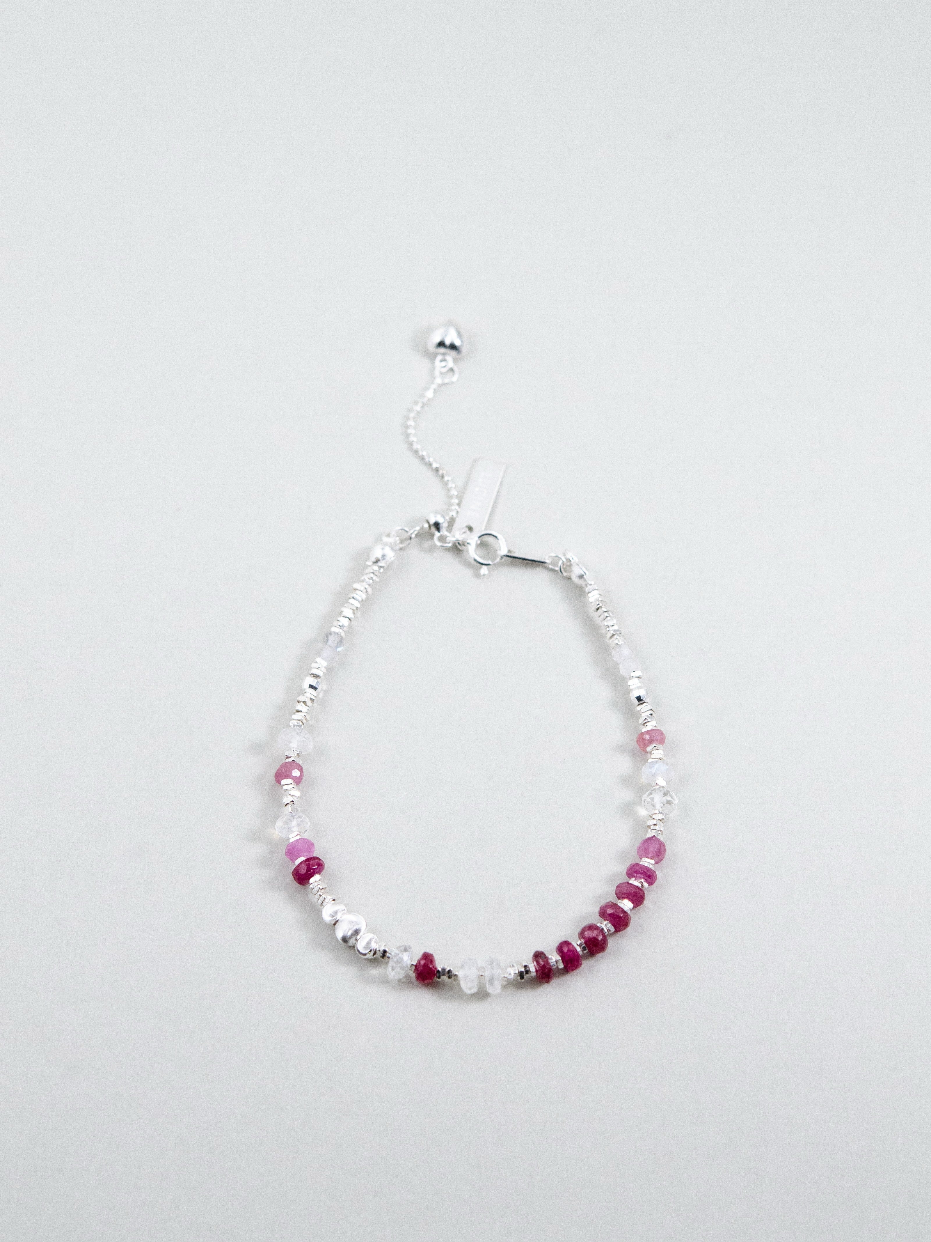 【7月誕生石】情熱と癒しの輝き　ルビー & ムーンストーンブレスレット｜アレルギー対応