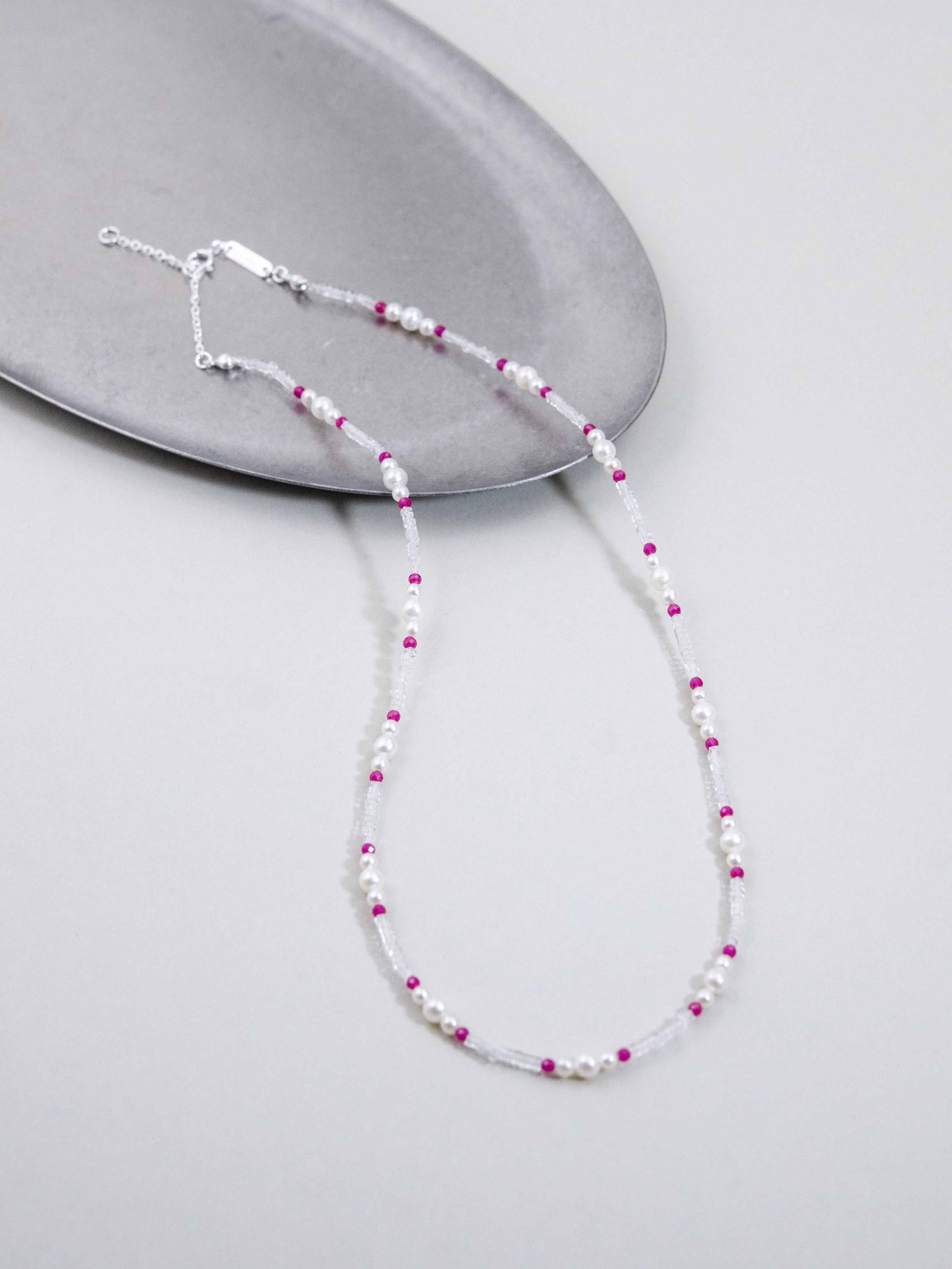 淡水パール & ルビー & クリスタル ネックレス - 【3大宝石の共演】紅白の輝き / 7月・4月・6月誕生石 SV925