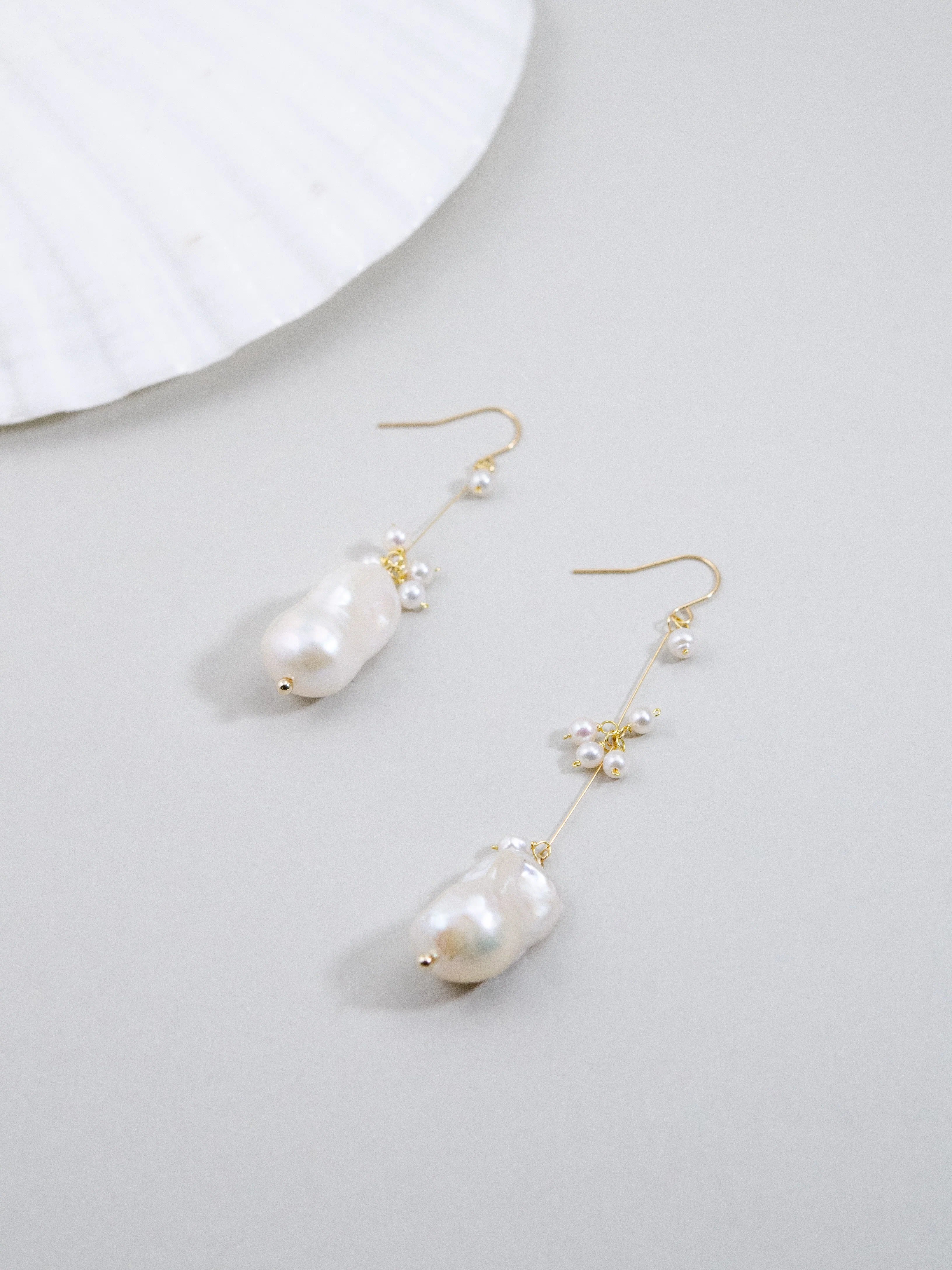 大粒バロックパール & ベビーパール ロング ピアス - 【唯一無二のフォルム】6月誕生石 / 14KGF・SV925・316L選べる金具【イヤリング変更可】