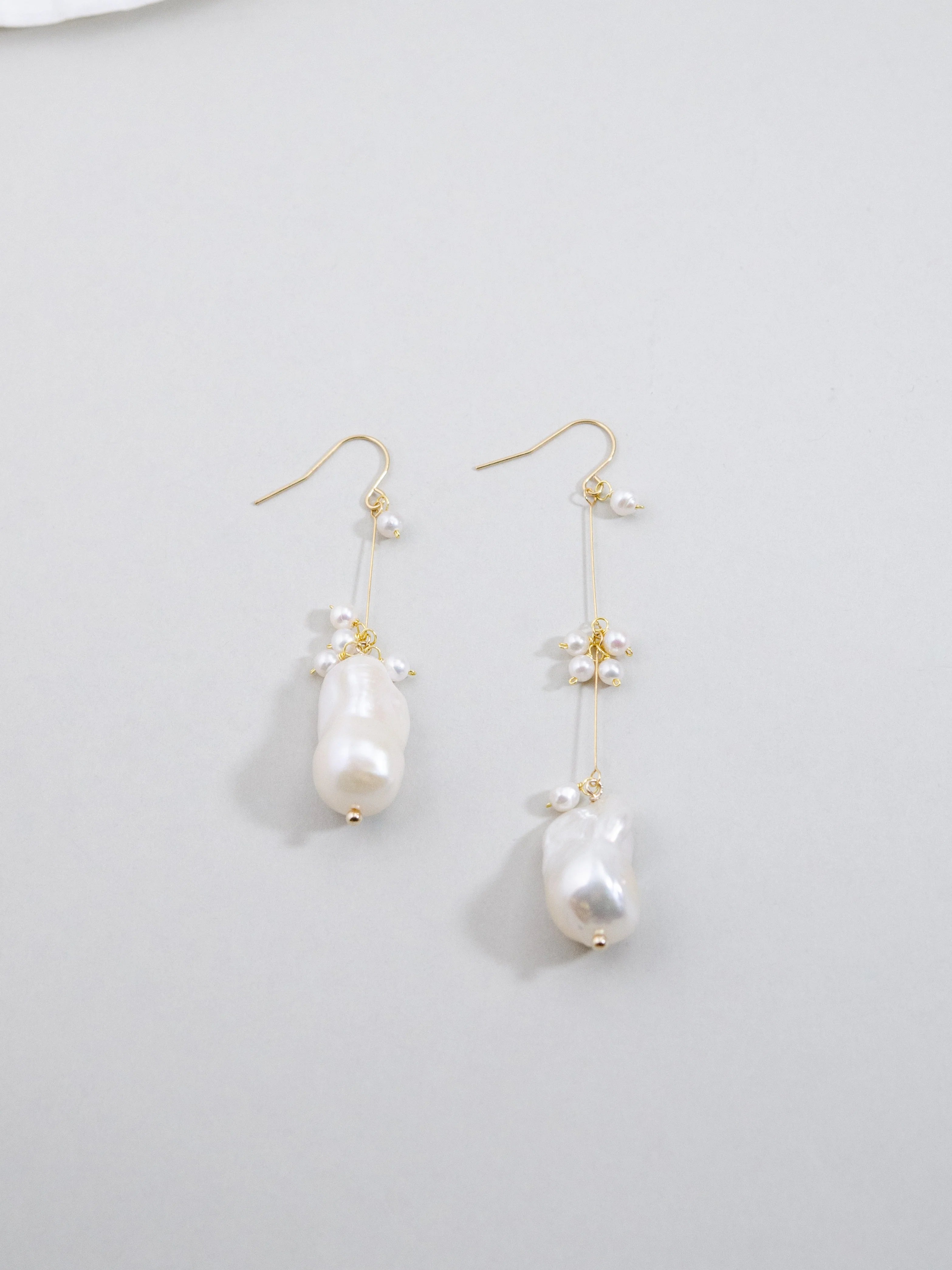 大粒バロックパール & ベビーパール ロング ピアス - 【唯一無二のフォルム】6月誕生石 / 14KGF・SV925・316L選べる金具【イヤリング変更可】