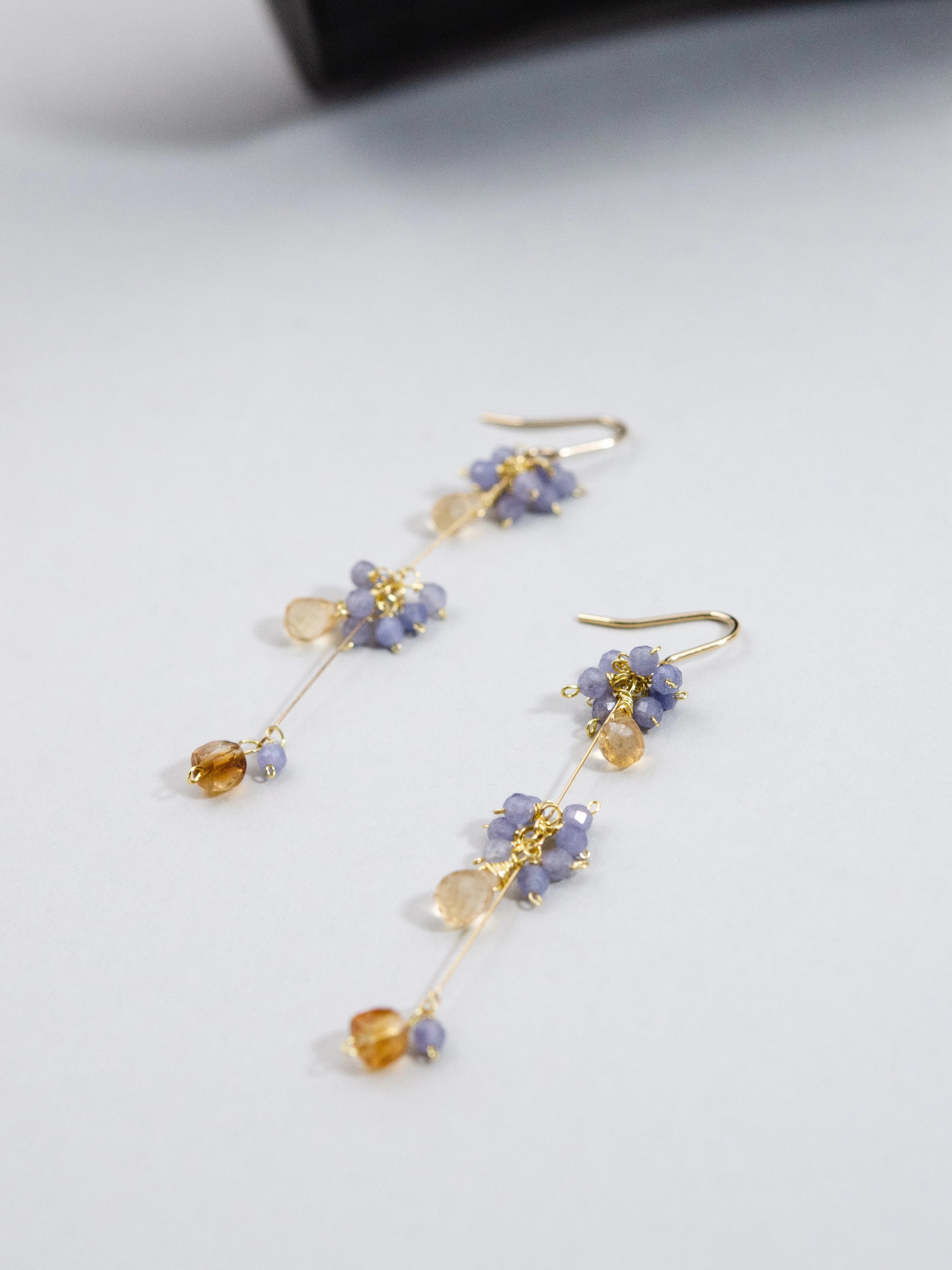 シトリン & タンザナイト ロング ピアス - 【星降る夜】補色のハーモニー / 11月・12月誕生石 / 14KGF・SV925・316L選べる金具【イヤリング変更可】