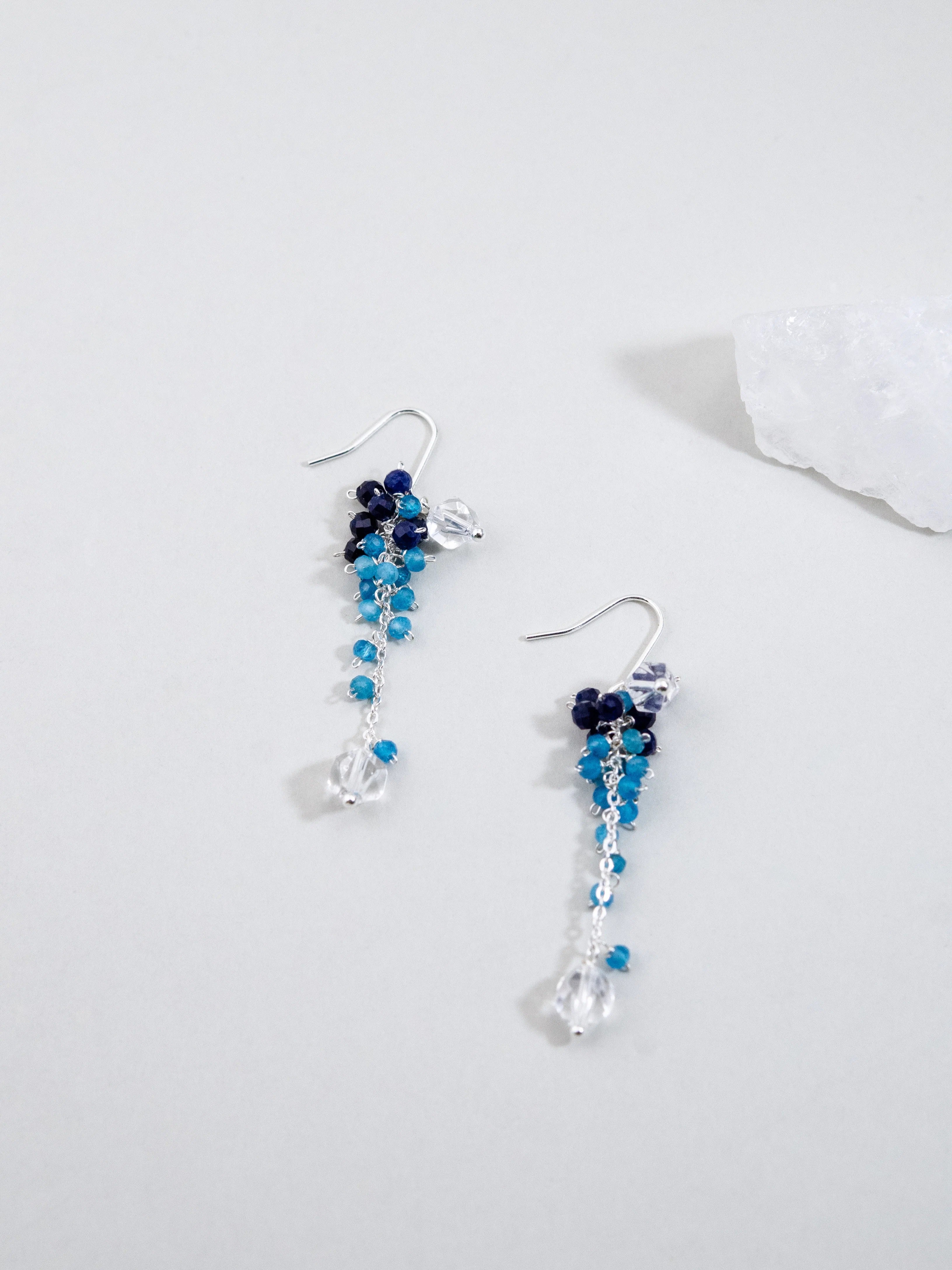 アパタイト & アイオライト & クリスタル ピアス - 【蒼のグラデーション】9月・4月誕生石 / 14KGF・SV925・316L選べる金具【イヤリング変更可】