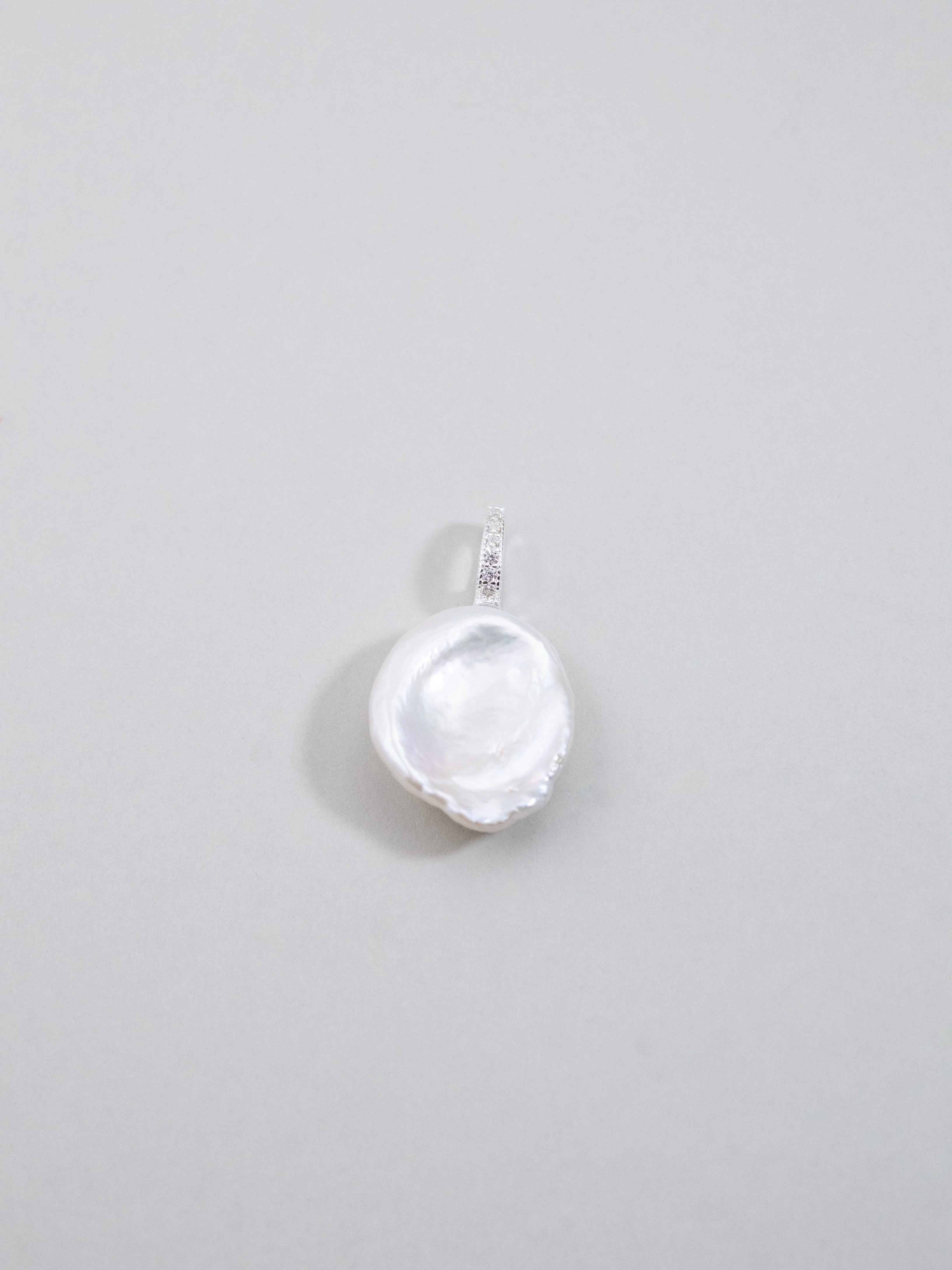 淡水バロックパール ペンダントトップ/チャーム - 【輝くパヴェ金具】ストーン付き開閉バチカン / SV925(K14GP)