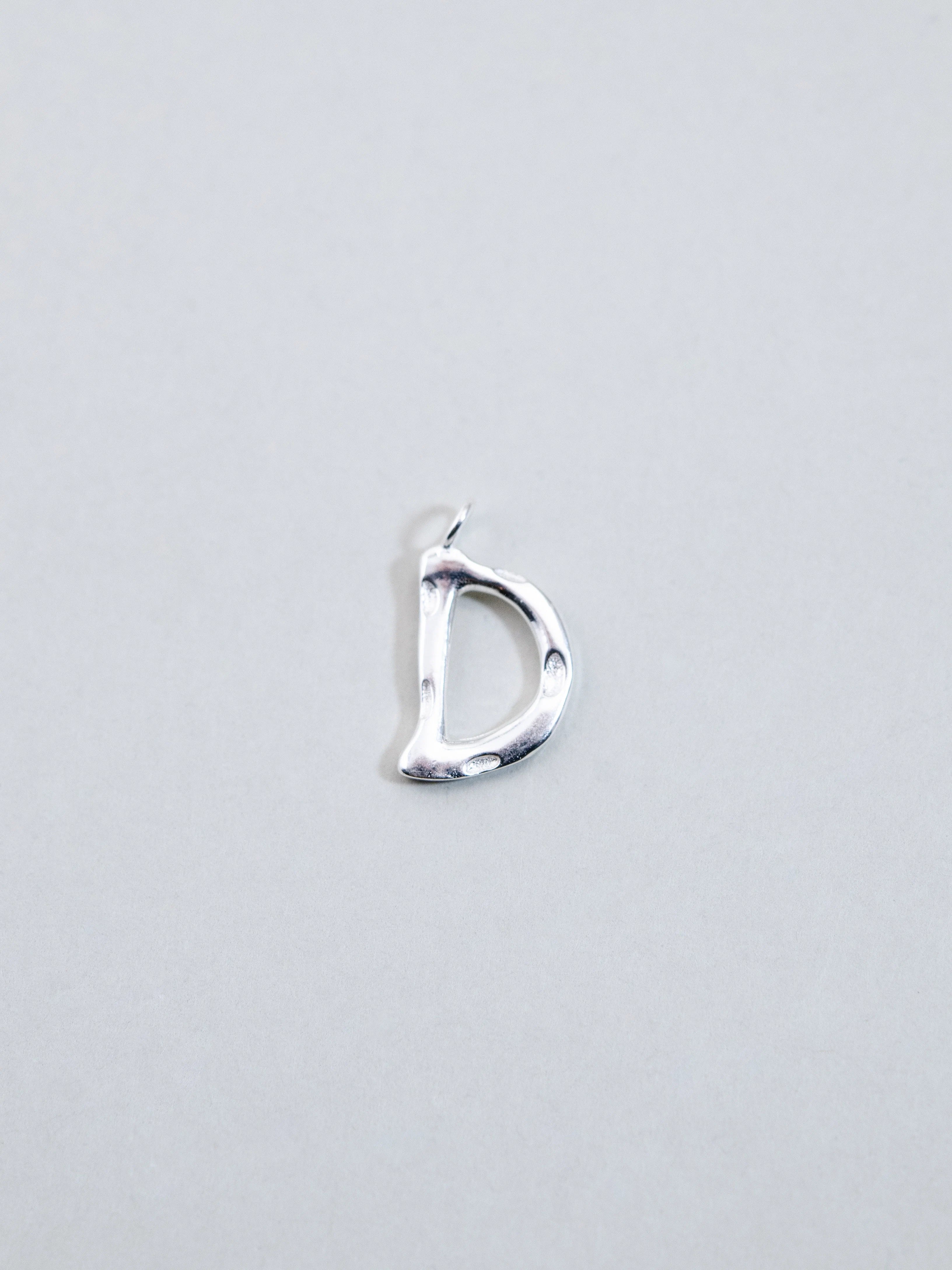 淡水パール & イニシャル ネックレス - 【選べるアルファベット】金銀ミックス / 6月誕生石 SV925 (K14GP)